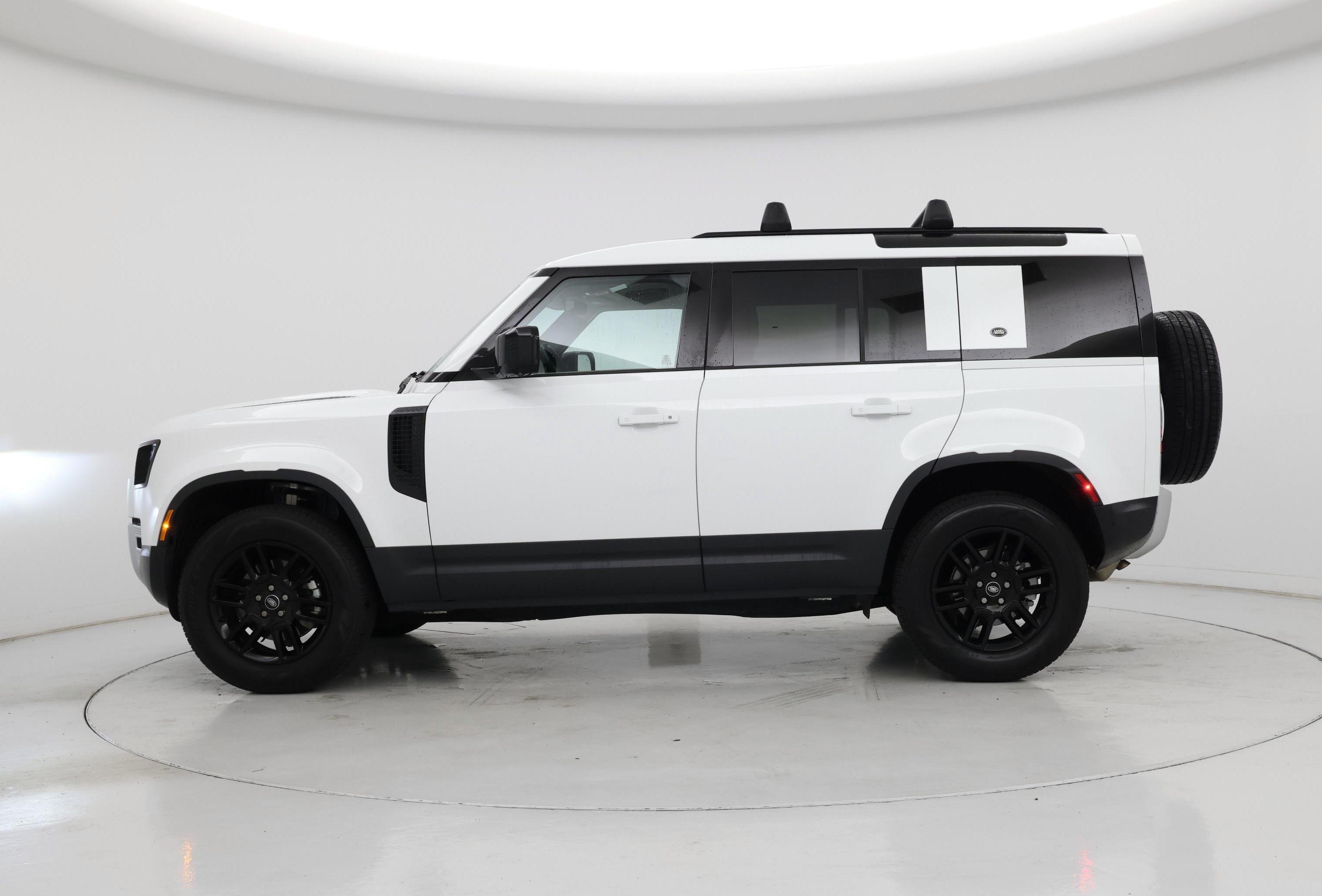 Thumbnail: 2024 Land Rover Defender - 3