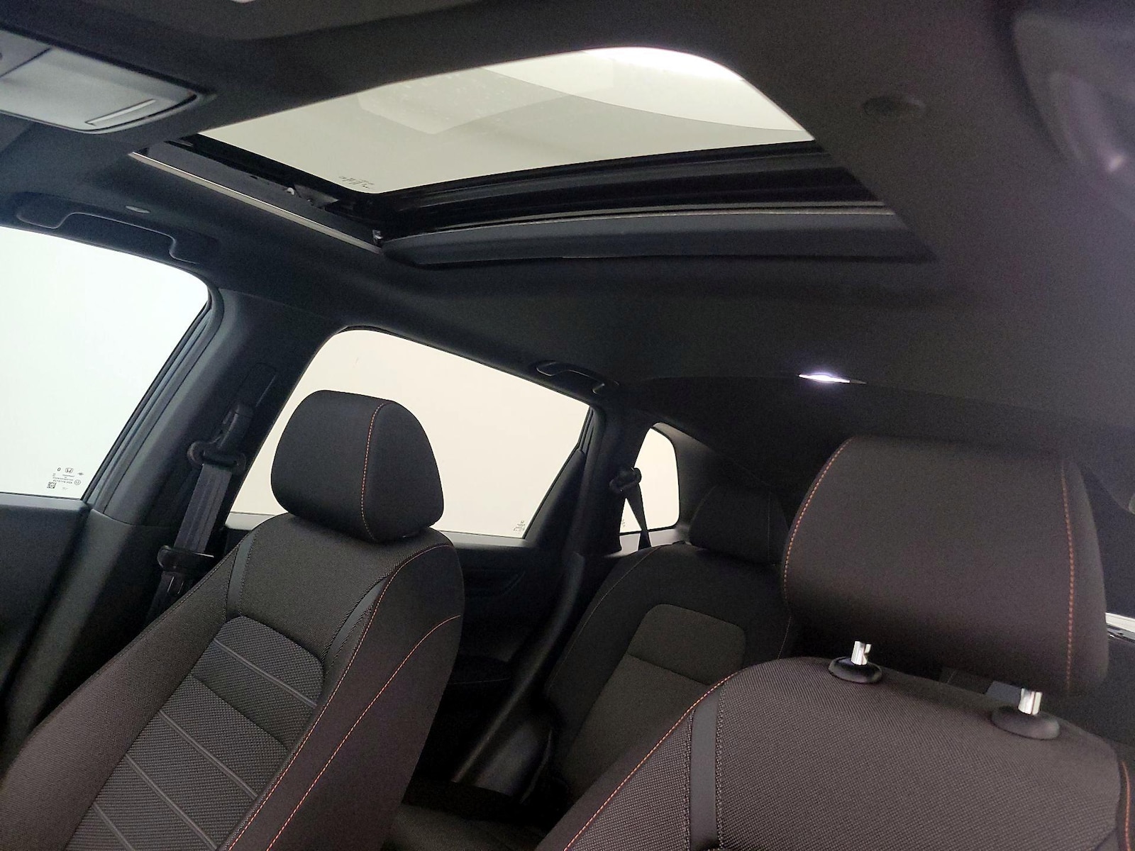 Sunroof(s) & Overhead Airbags