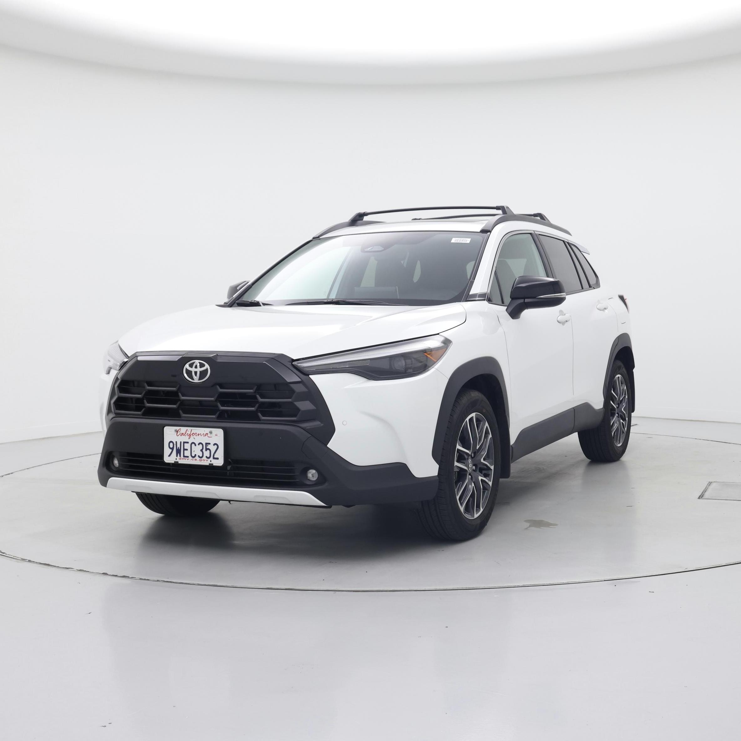 Thumbnail: 2026 Toyota Corolla Cross - 4
