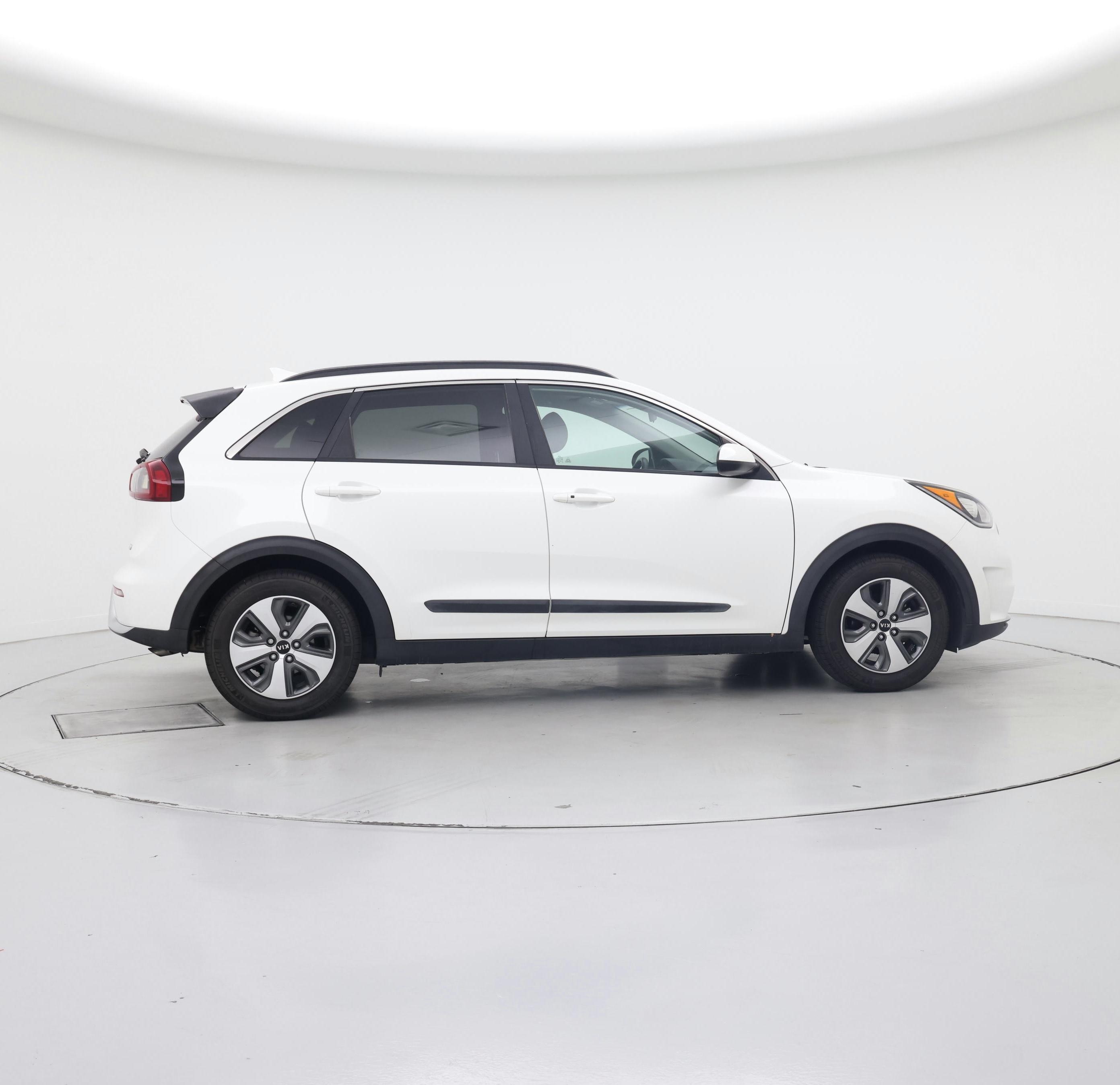 Thumbnail: 2019 Kia Niro - 7
