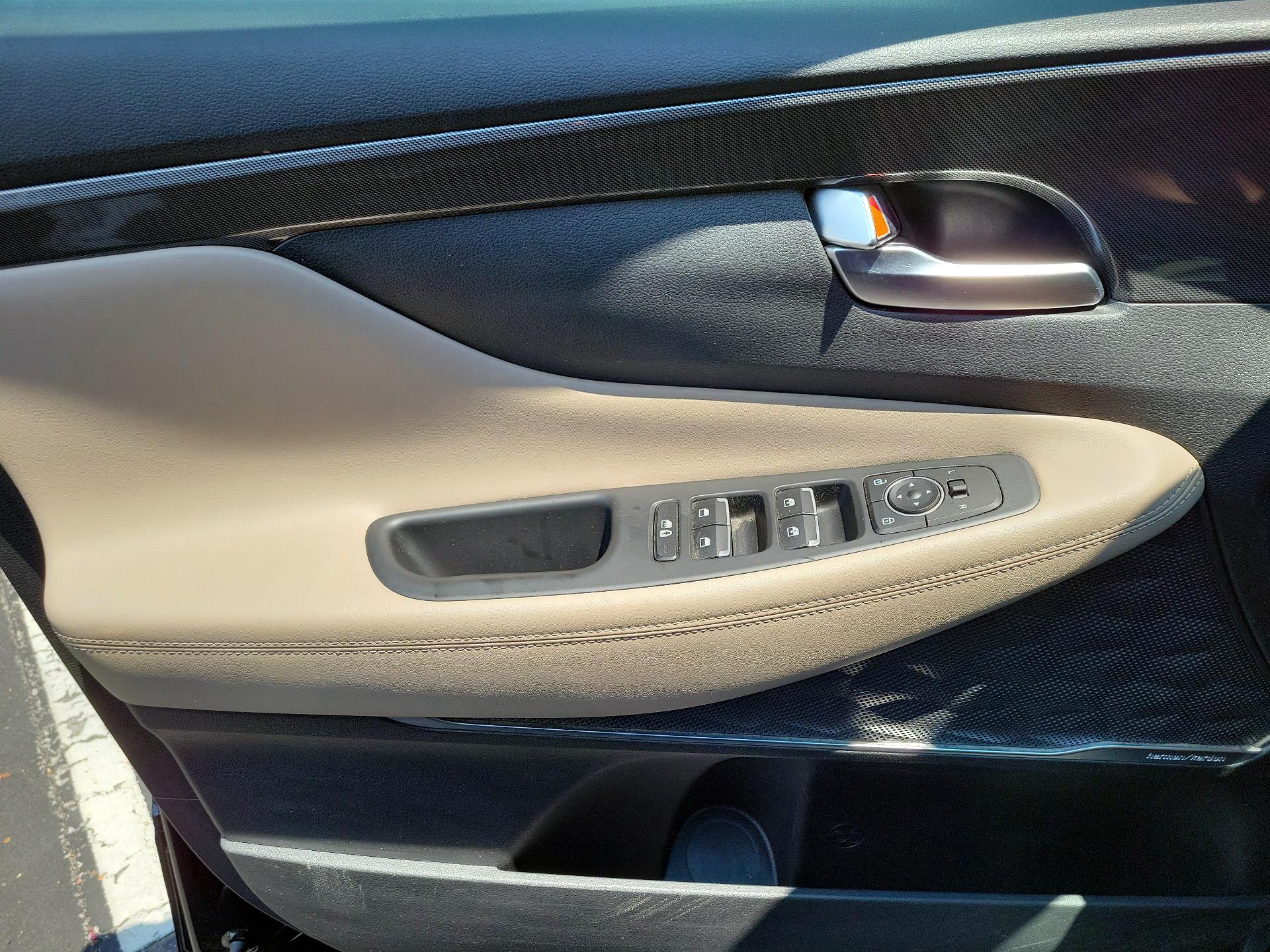 Thumbnail: 2023 Hyundai Santa Fe - 12