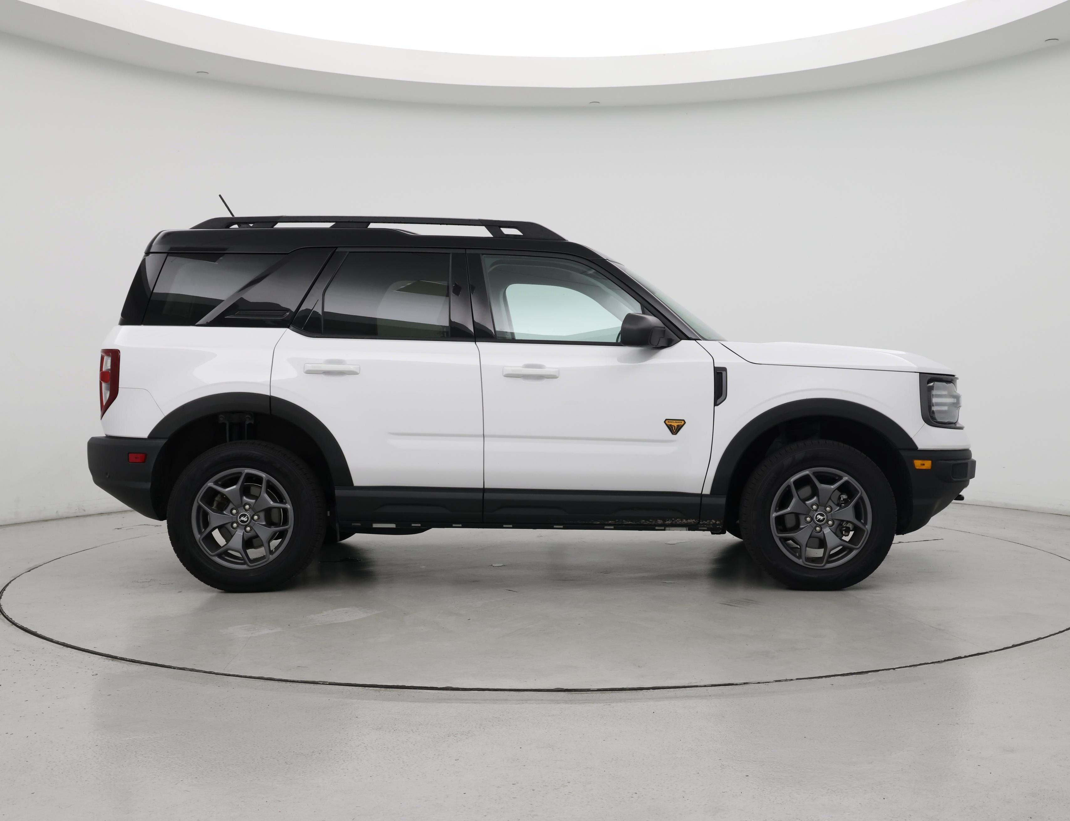 Thumbnail: 2022 Ford Bronco Sport - 7
