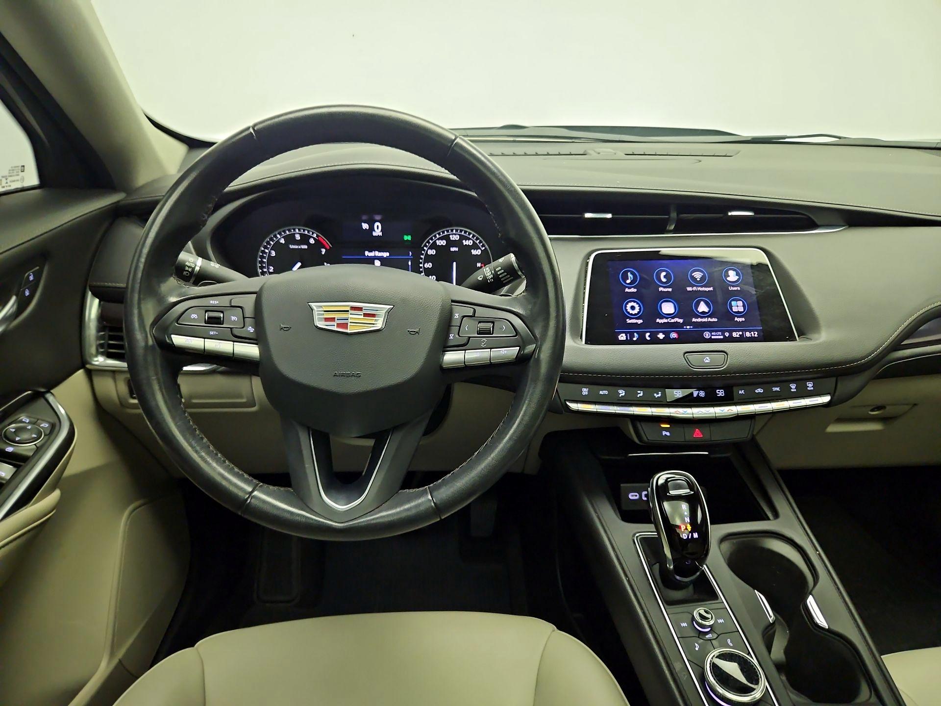Thumbnail: 2022 Cadillac XT4 - 10