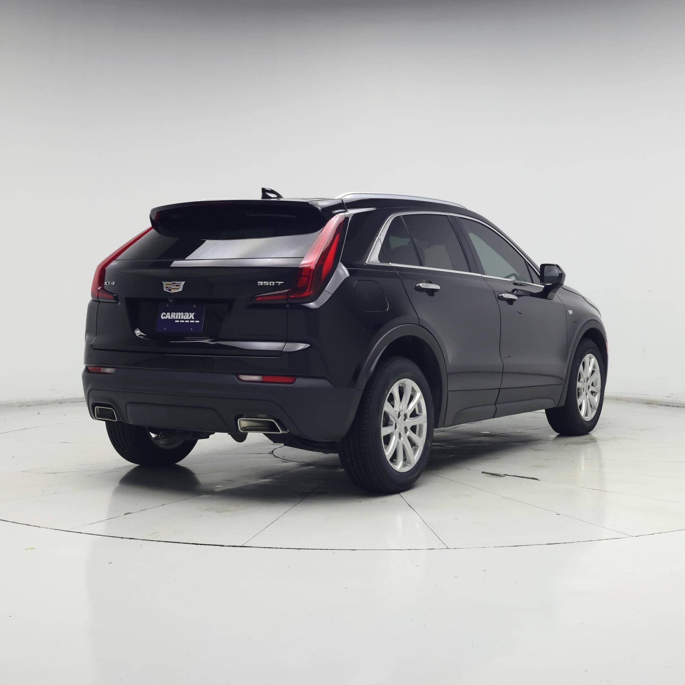 Thumbnail: 2022 Cadillac XT4 - 8