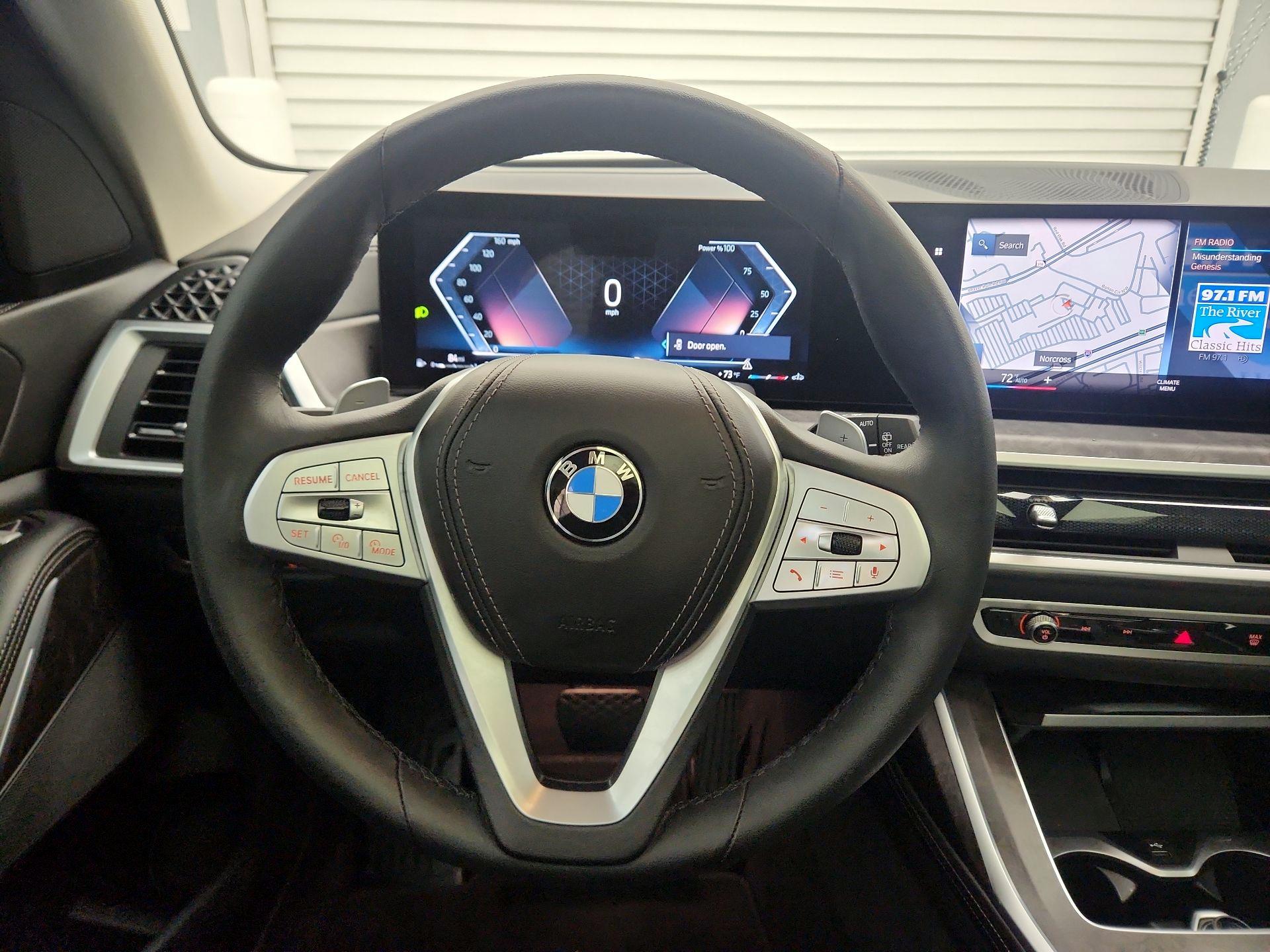 Thumbnail: 2023 BMW X7 - 10