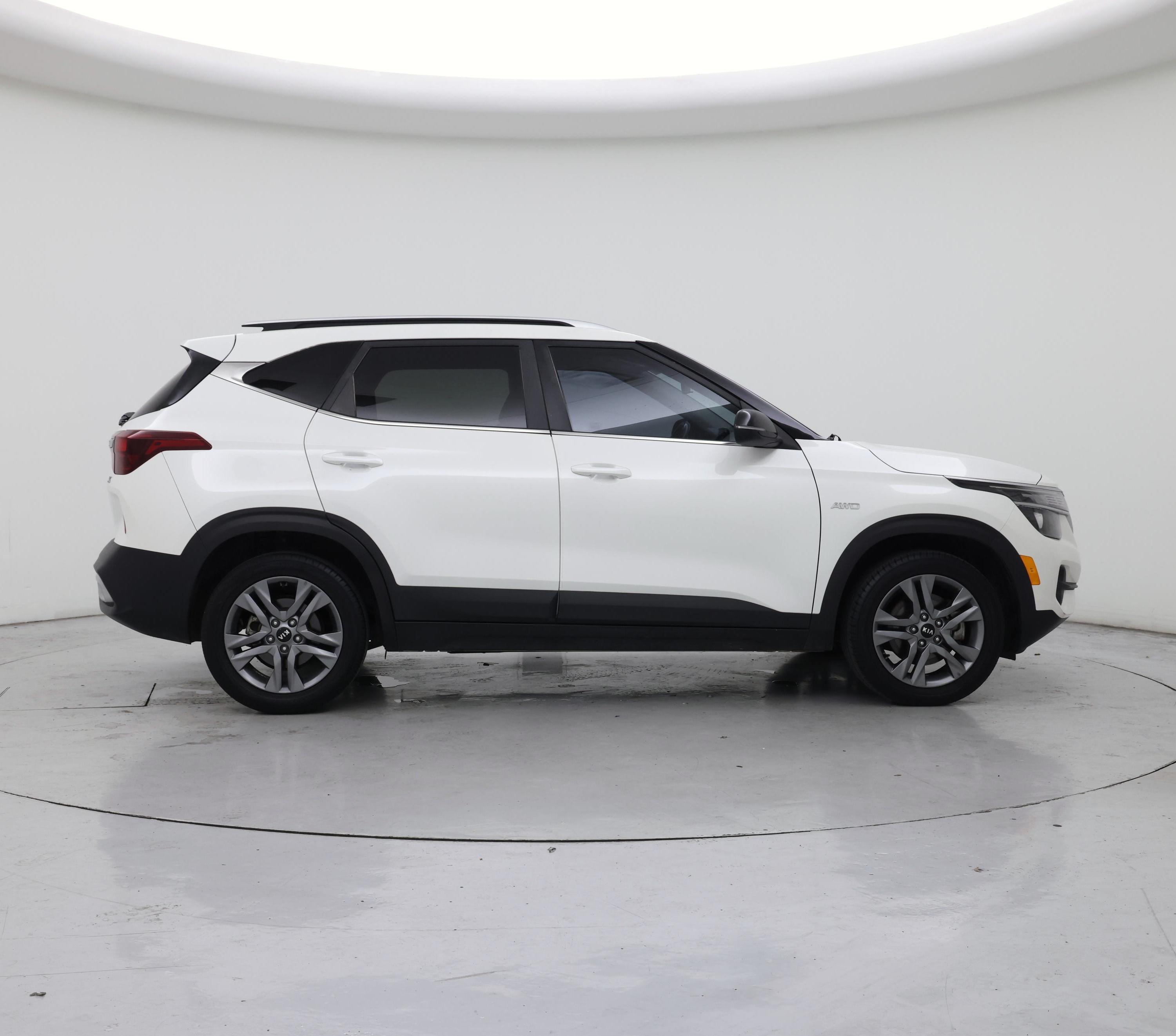 Thumbnail: 2021 Kia Seltos - 7