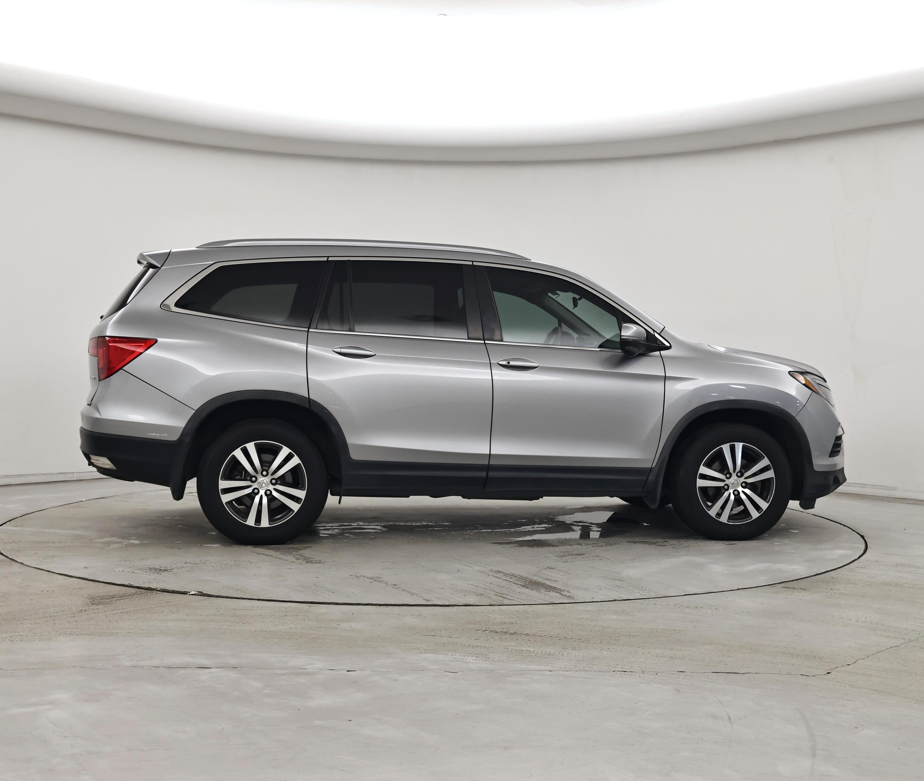 Thumbnail: 2017 Honda Pilot - 7