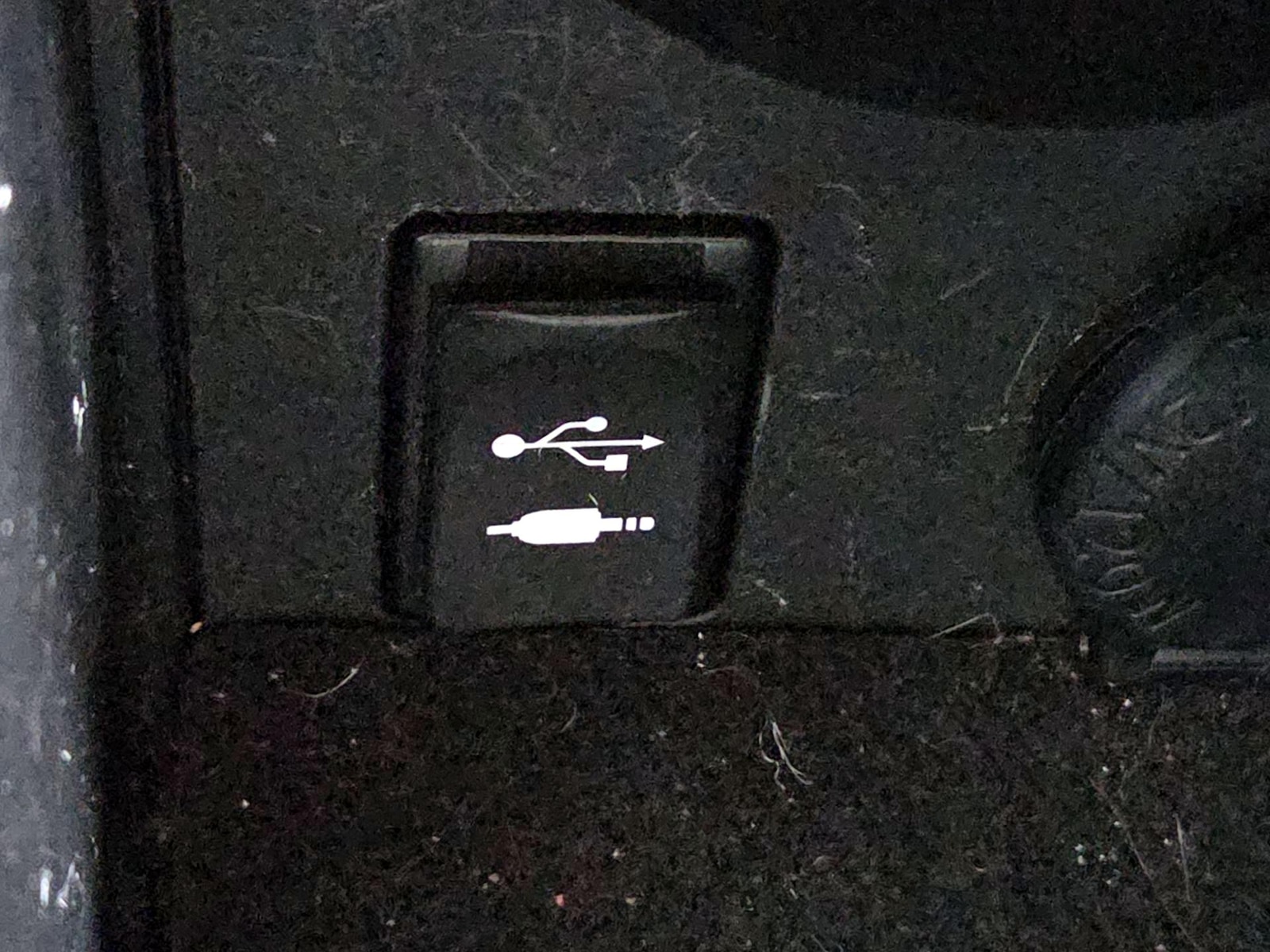 2015 Toyota Prius Two - Photo 19