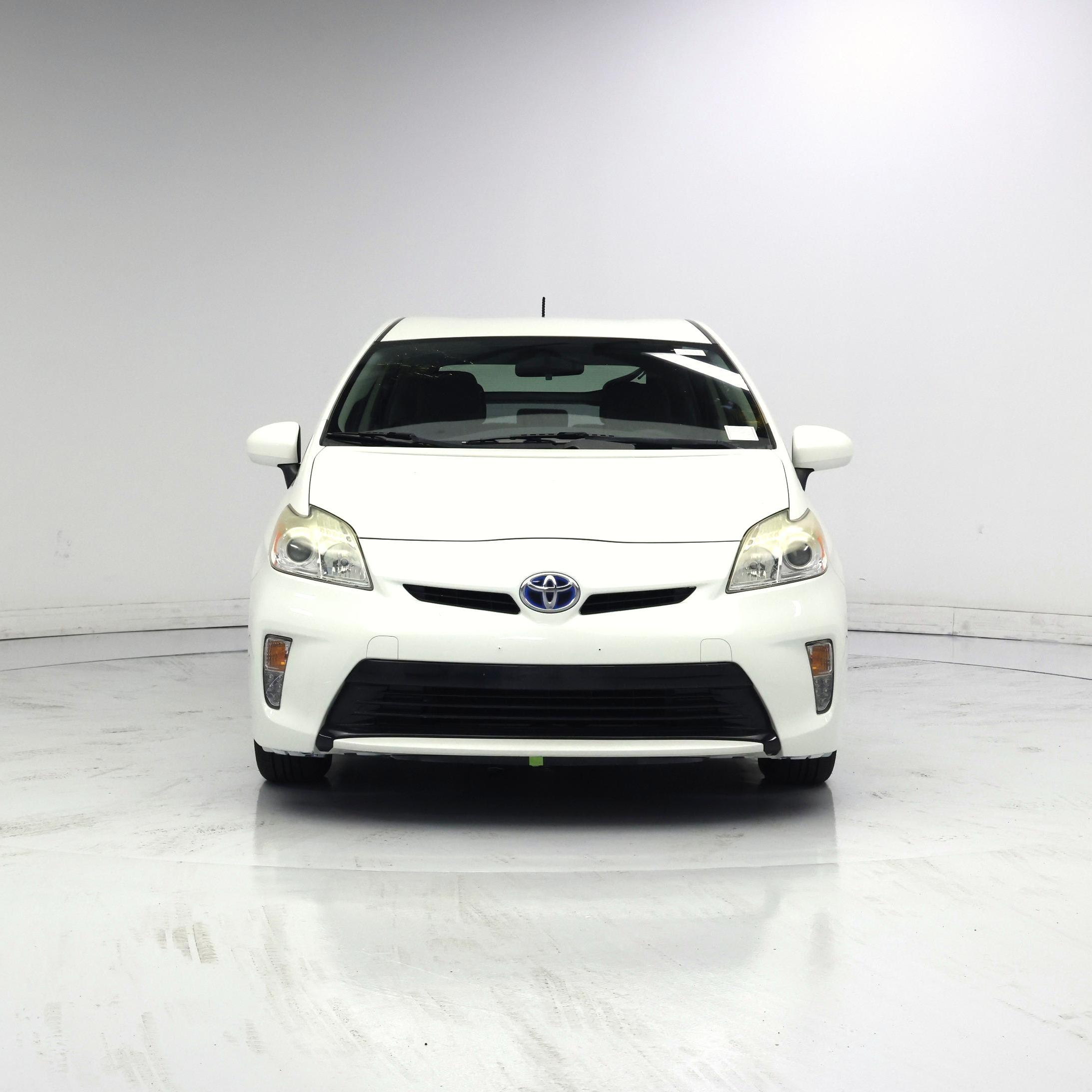 Thumbnail: 2015 Toyota Prius - 5
