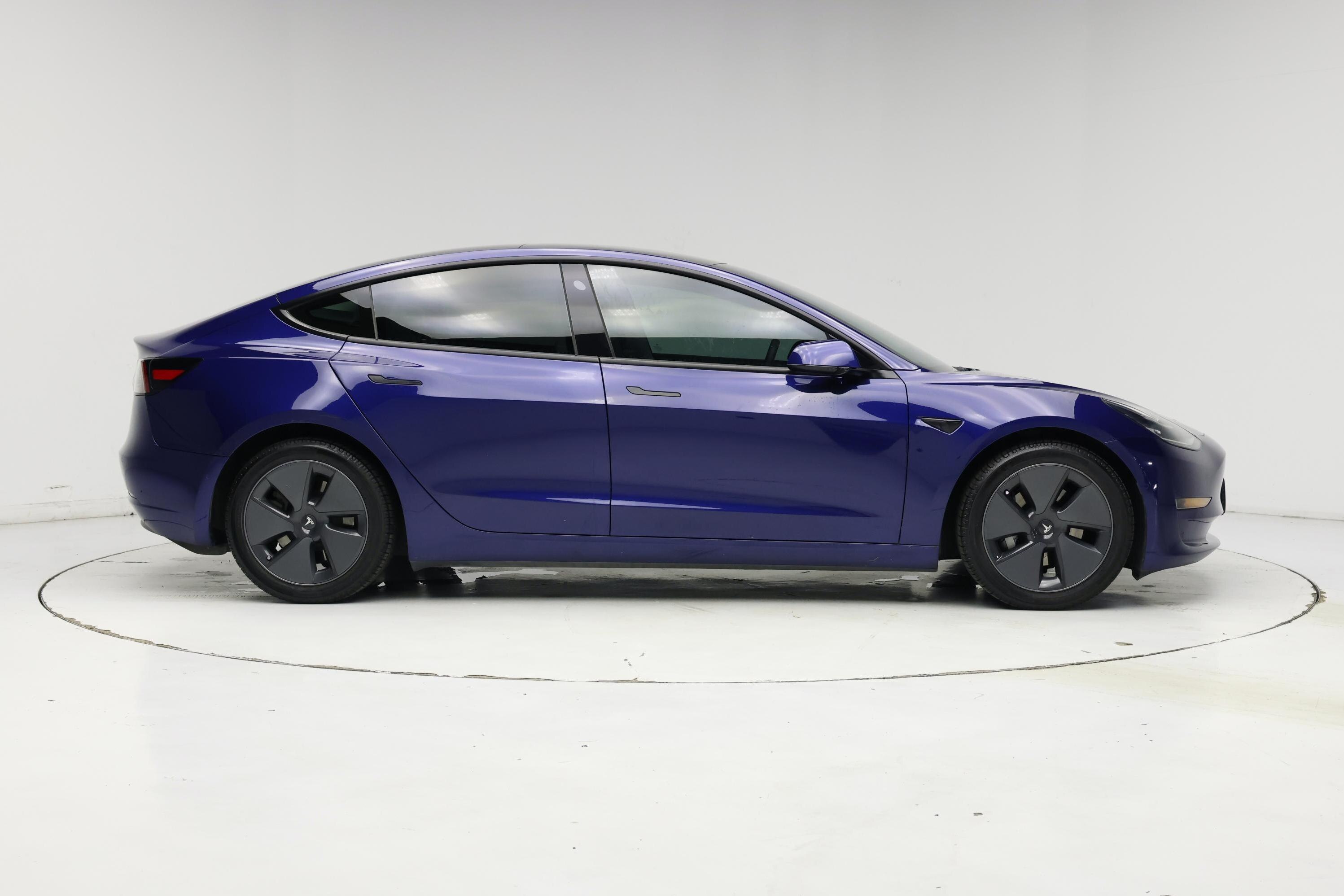Thumbnail: 2021 Tesla Model 3 - 7