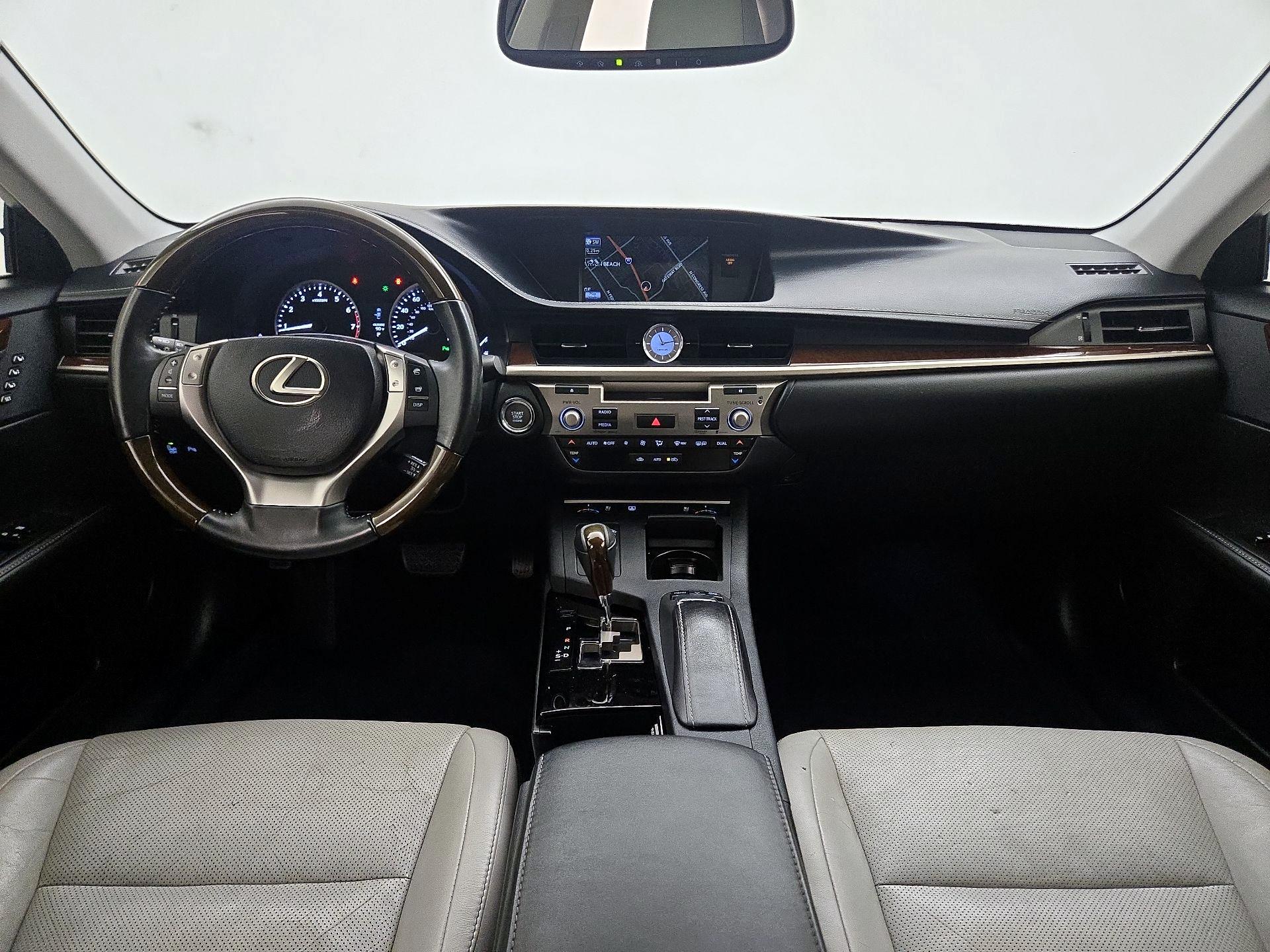 Thumbnail: 2014 Lexus ES - 9