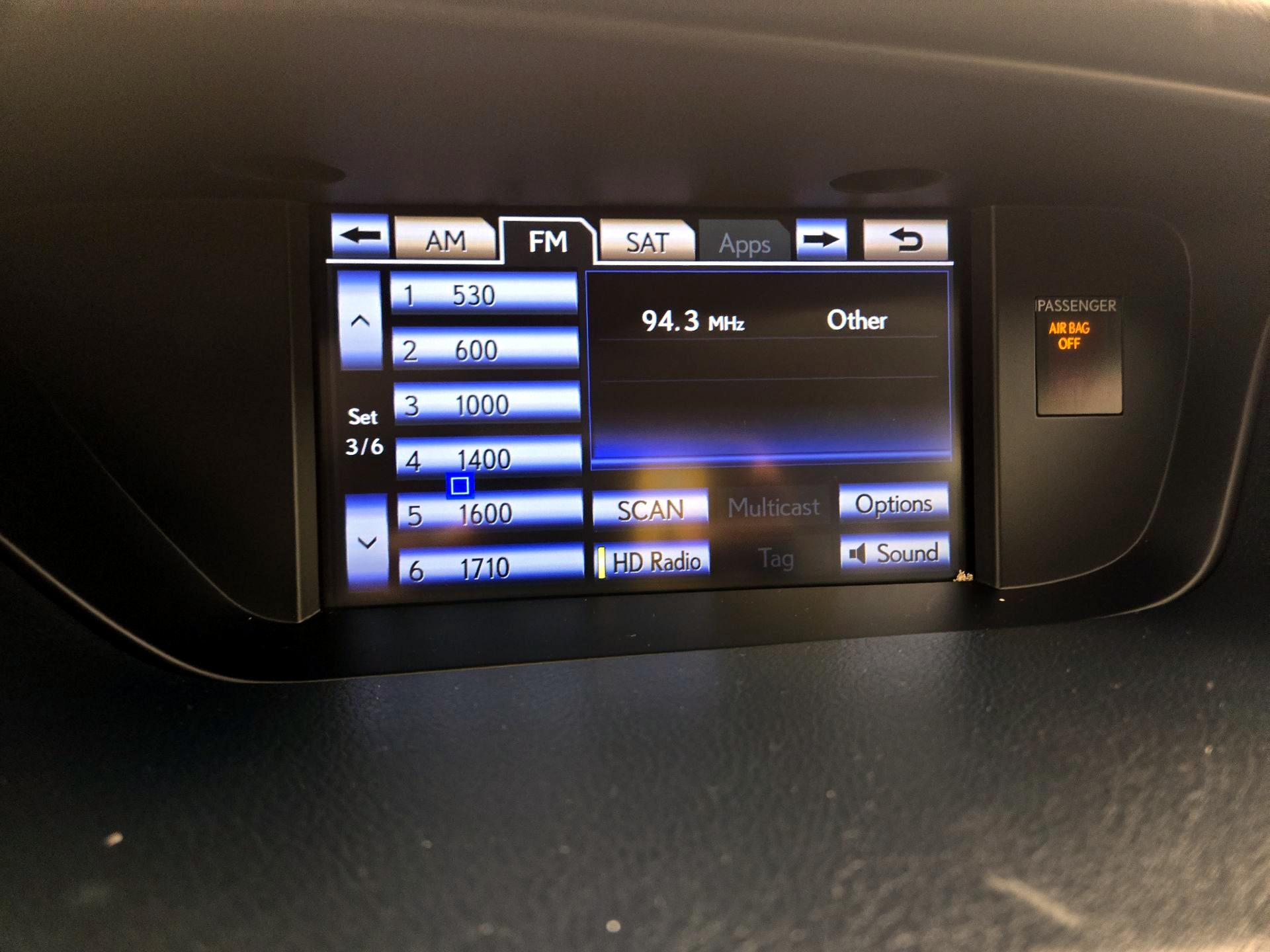 Thumbnail: 2014 Lexus ES - 16