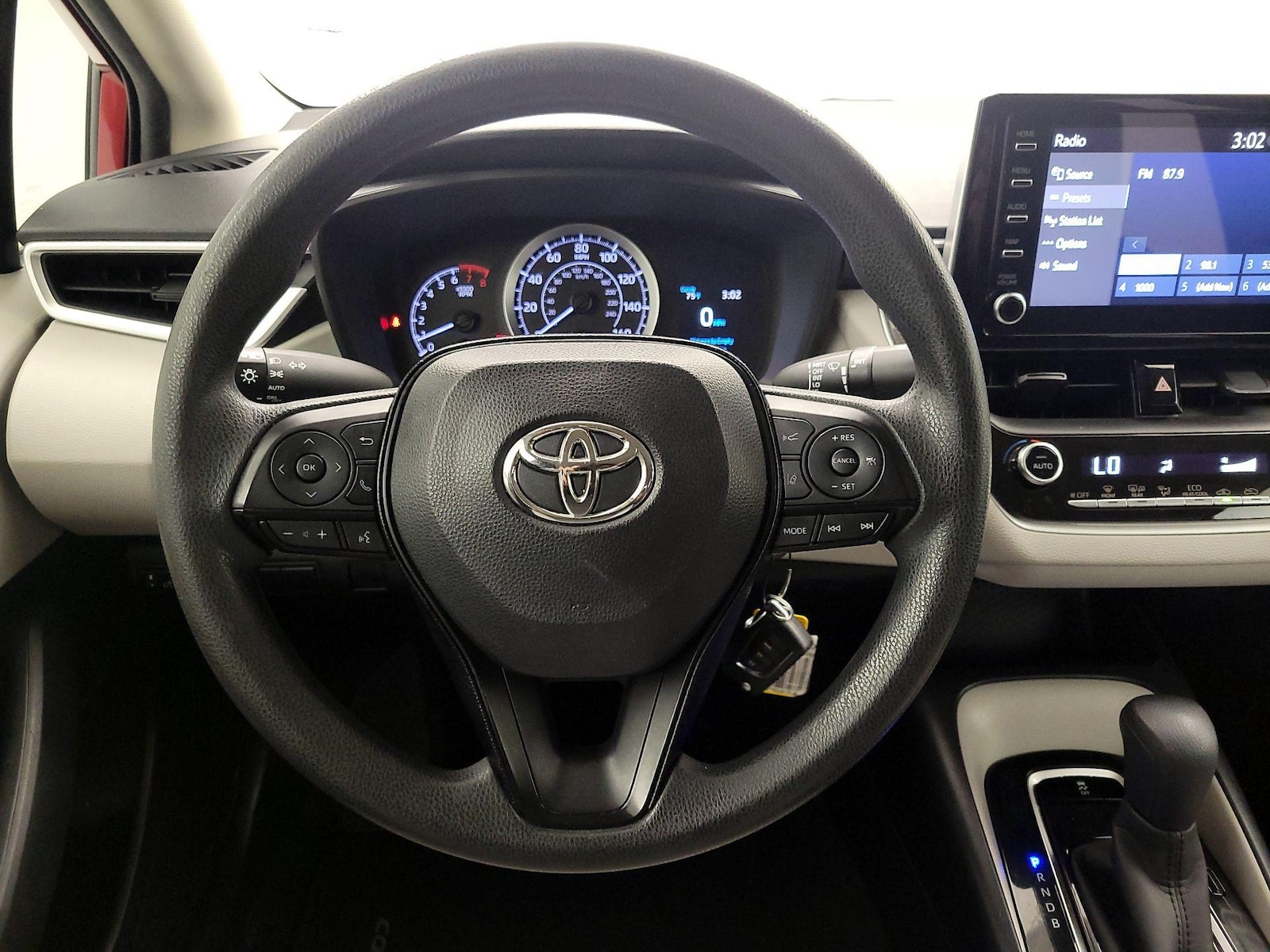 2020 Toyota Corolla LE - Photo 11