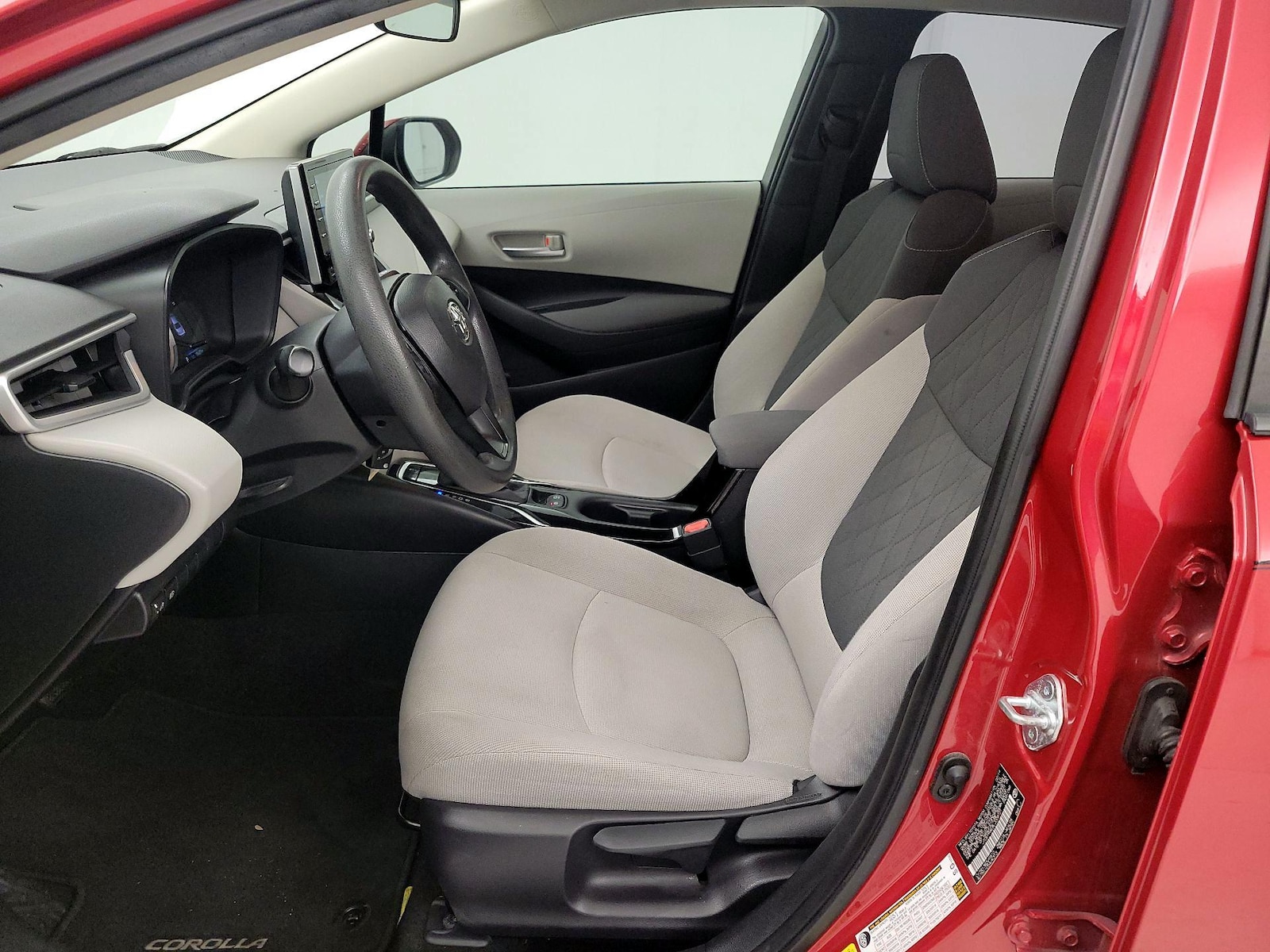 2020 Toyota Corolla LE - Photo 12
