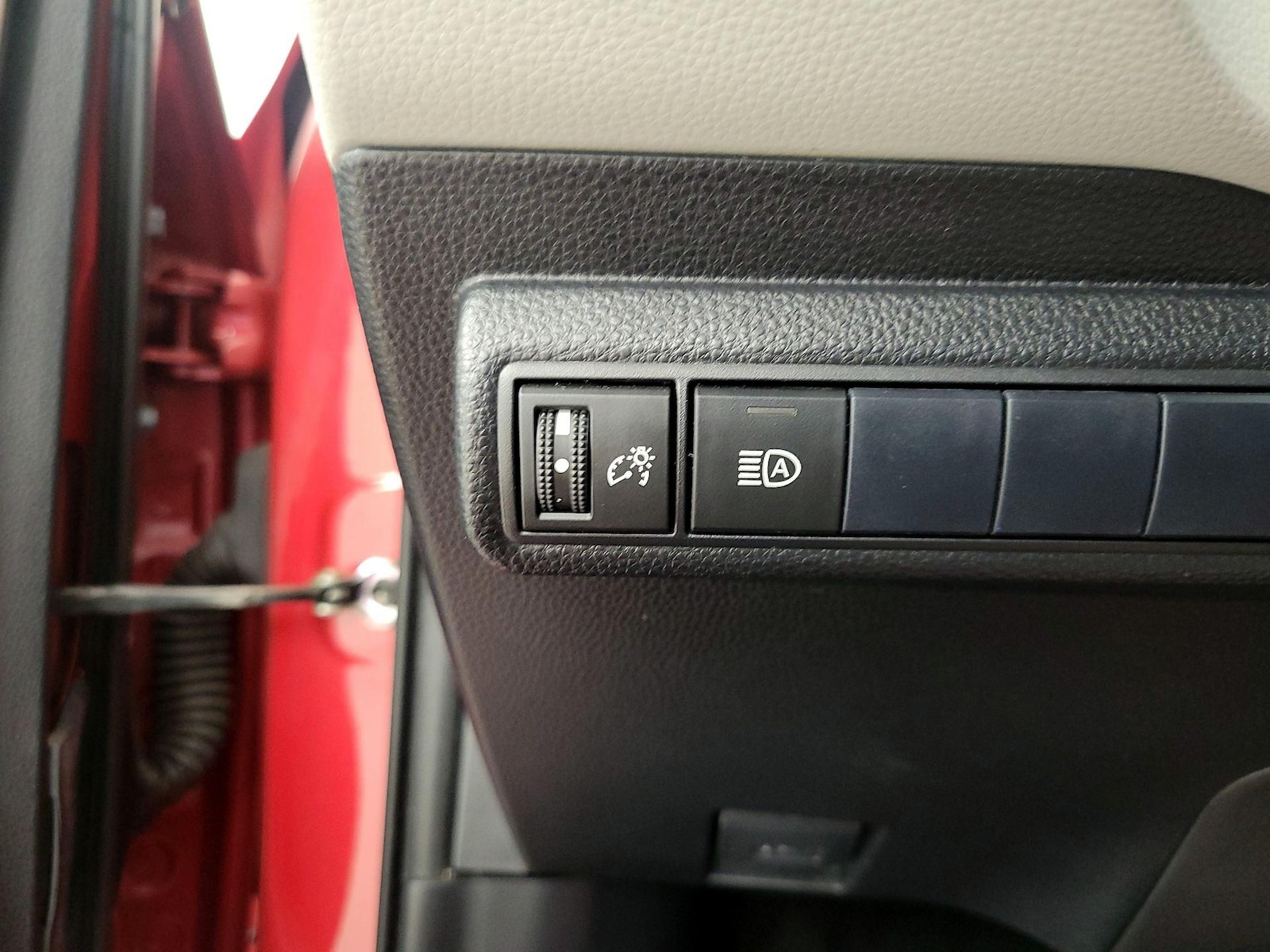 2020 Toyota Corolla LE - Photo 14