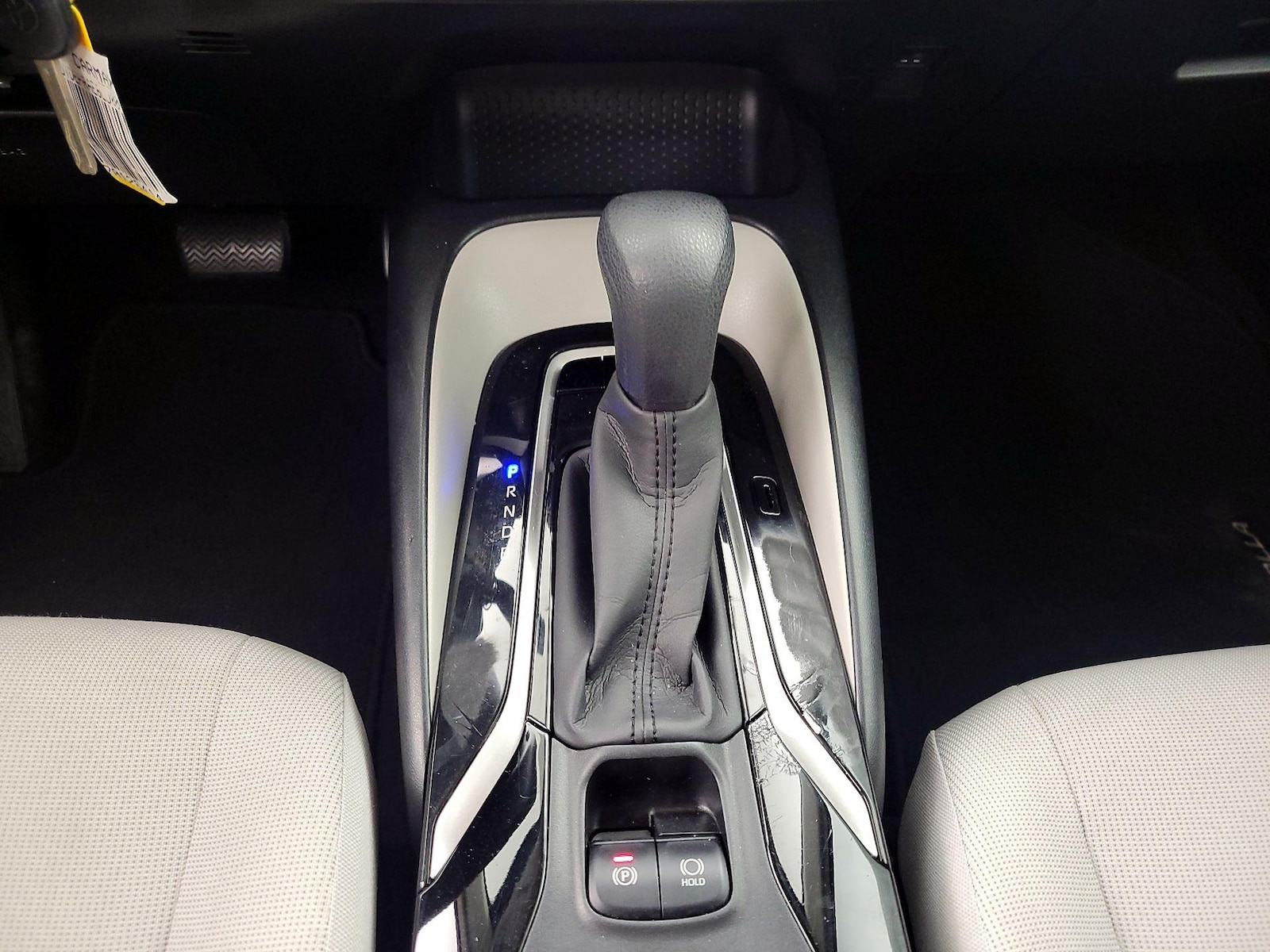 2020 Toyota Corolla LE - Photo 18