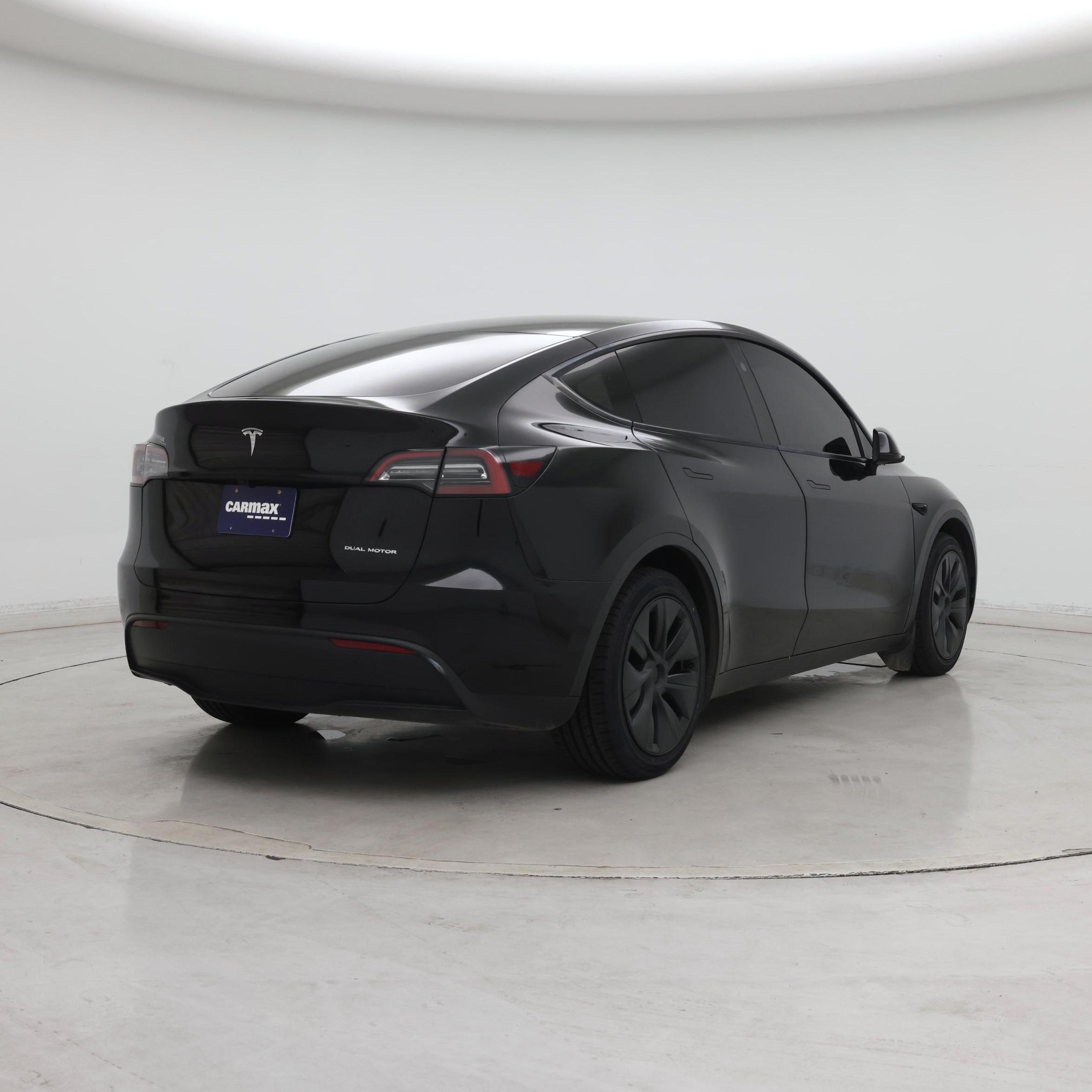 Thumbnail: 2025 Tesla Model Y - 8