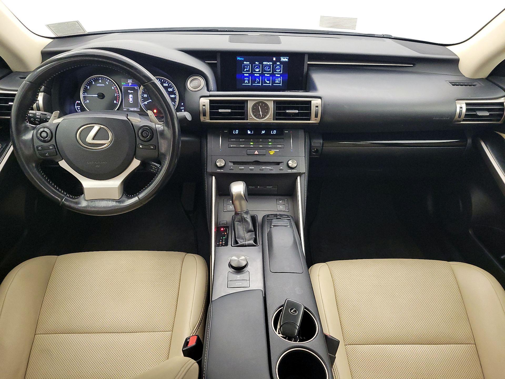 Thumbnail: 2016 Lexus IS - 9
