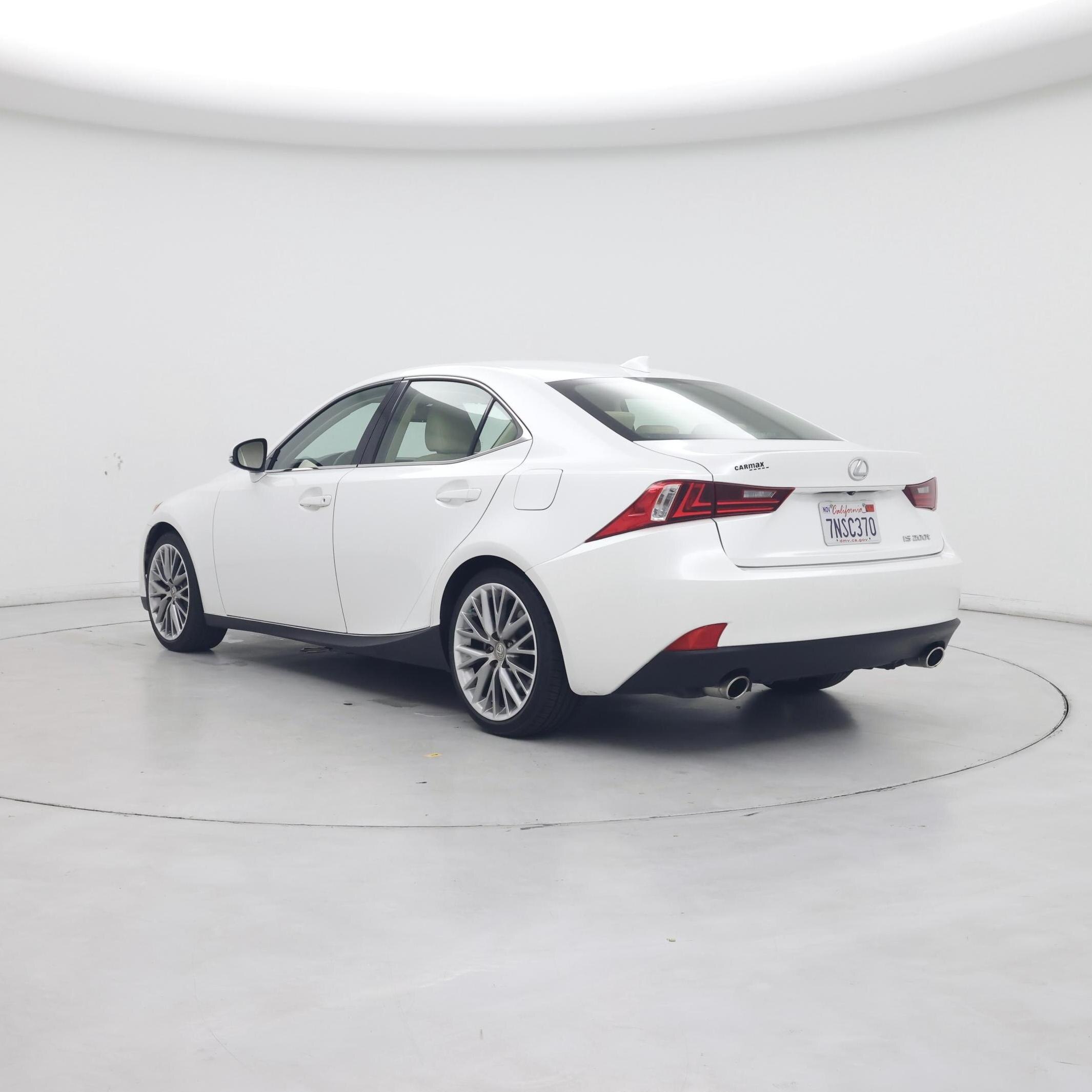 Thumbnail: 2016 Lexus IS - 2