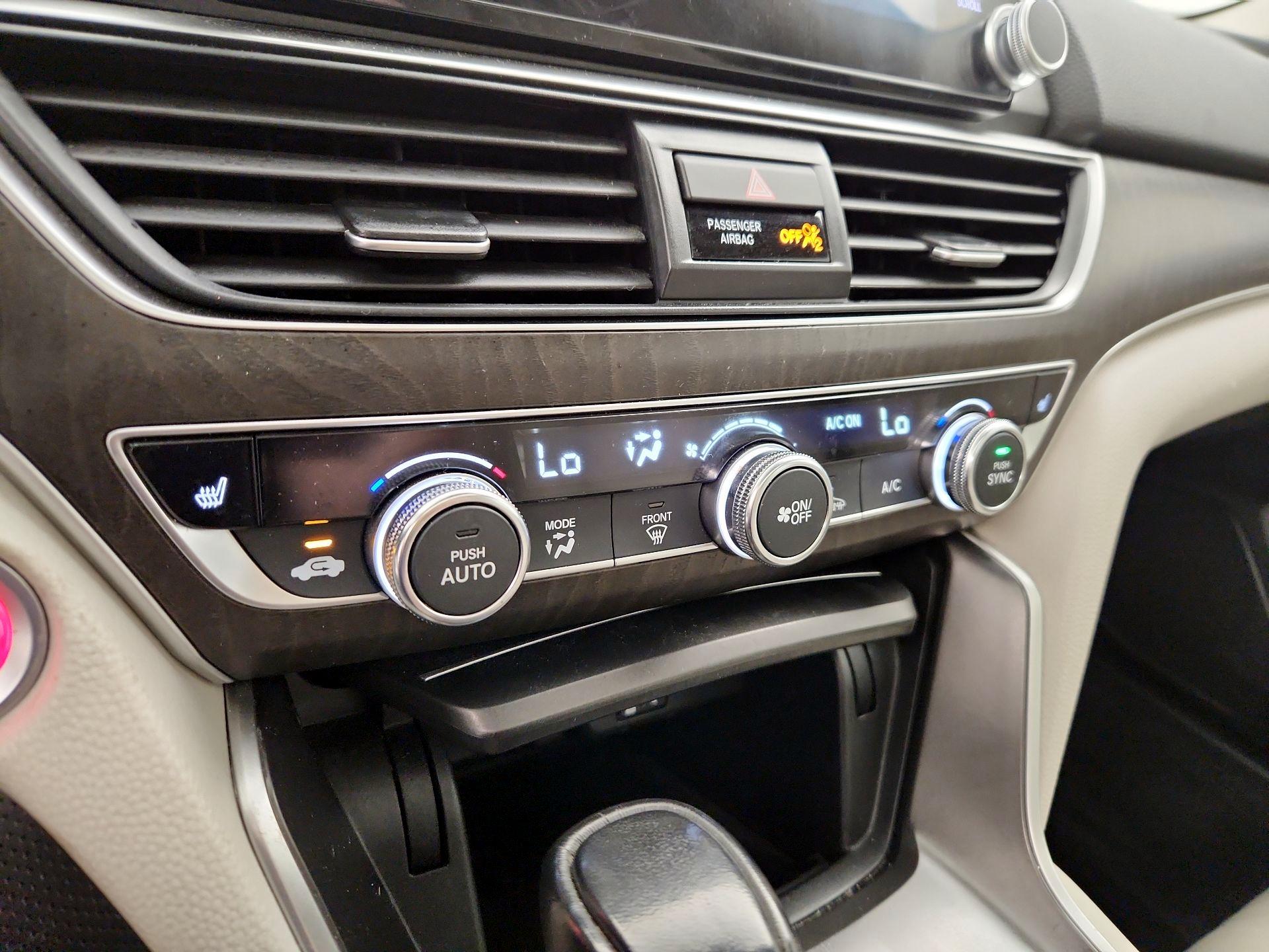 Thumbnail: 2018 Honda Accord - 16