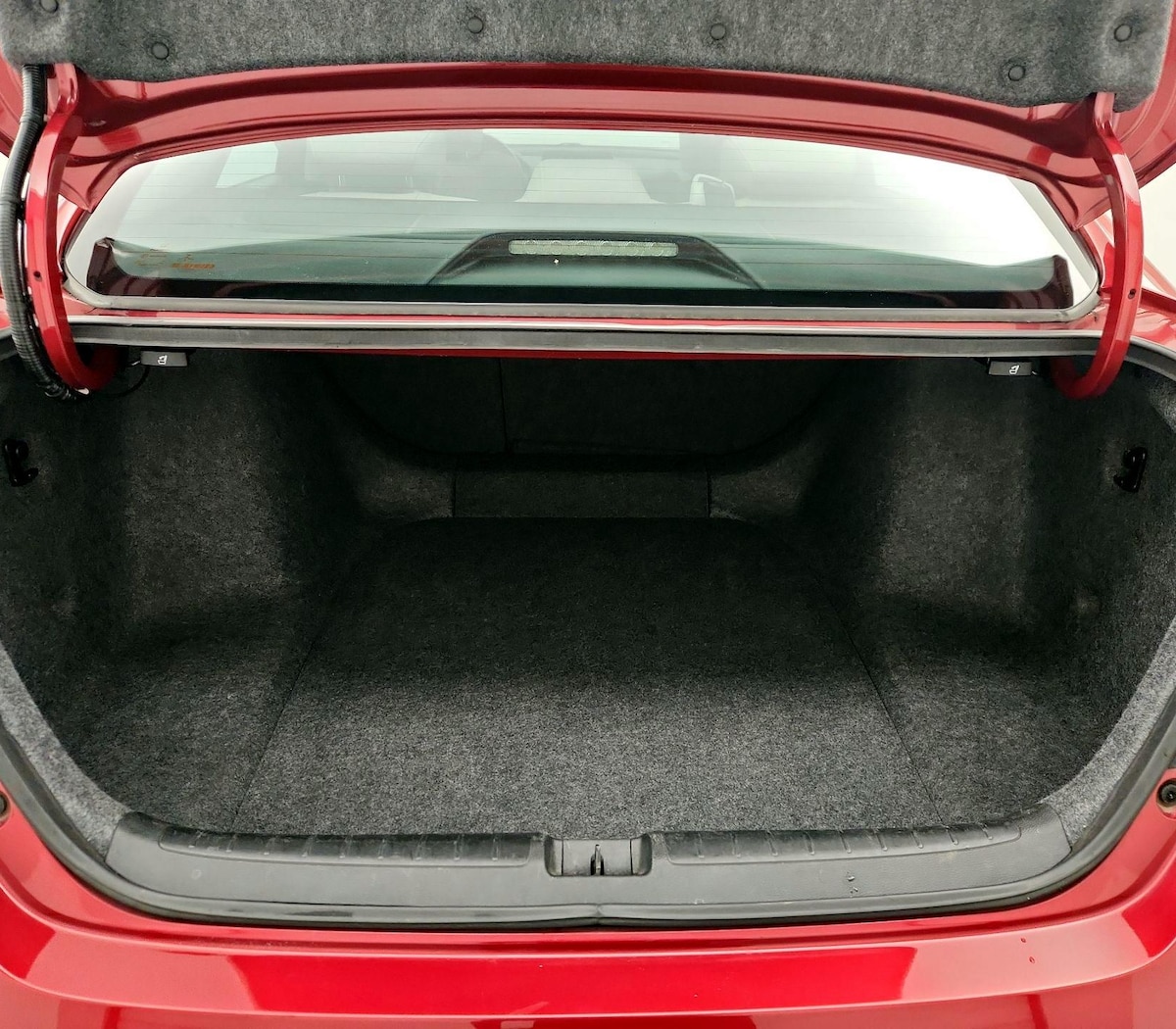 Trunk/Cargo (Seats Up)