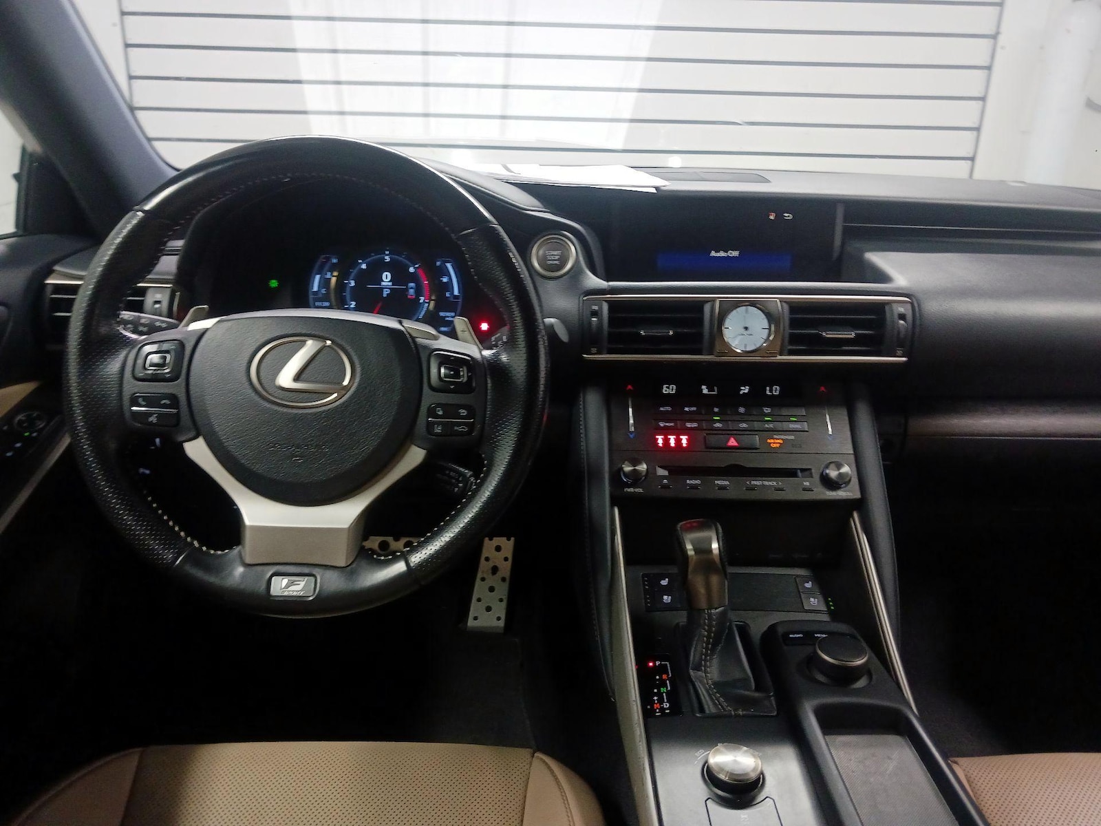 2020 Lexus IS 300 F SPORT - Photo 10