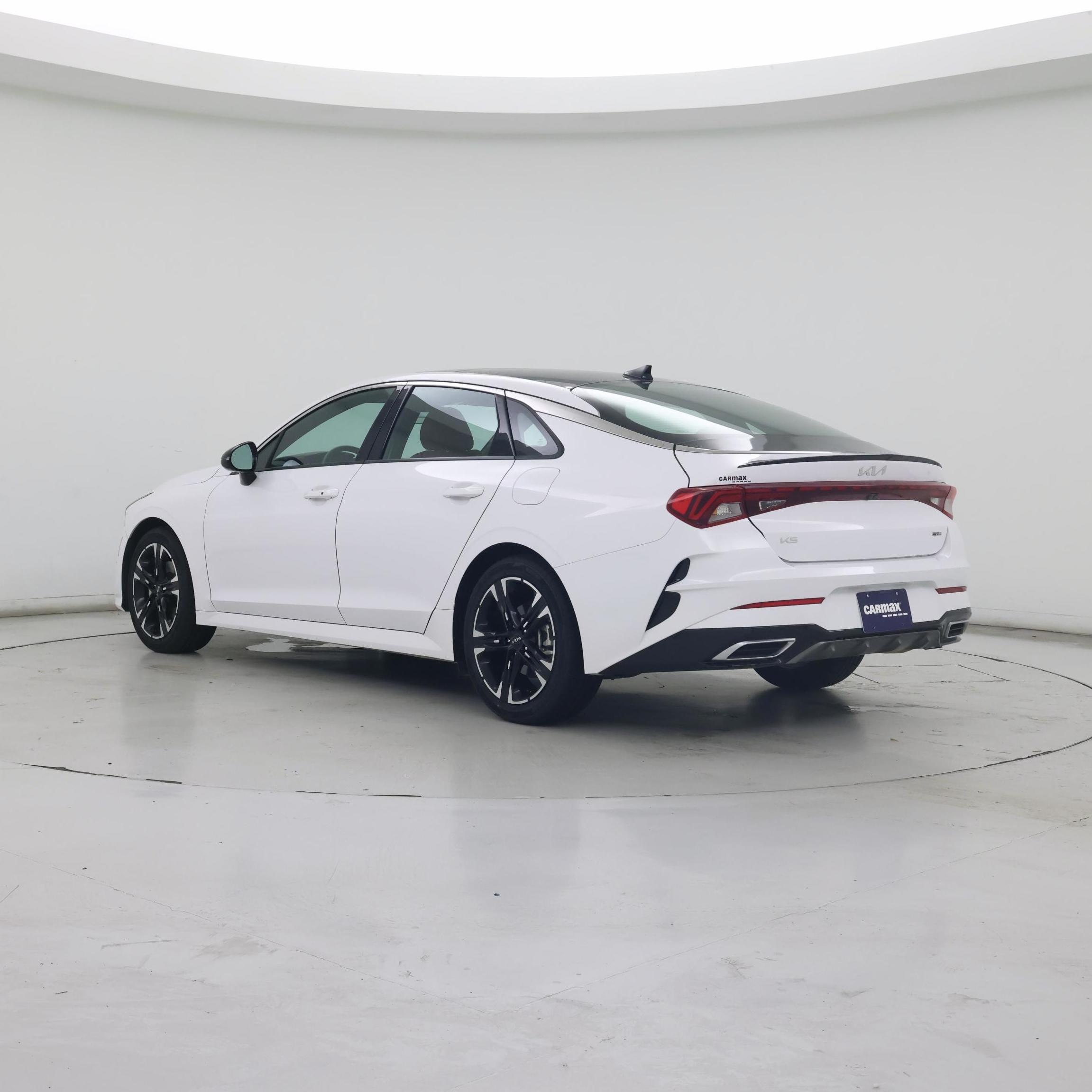 Thumbnail: 2023 Kia K5 - 2