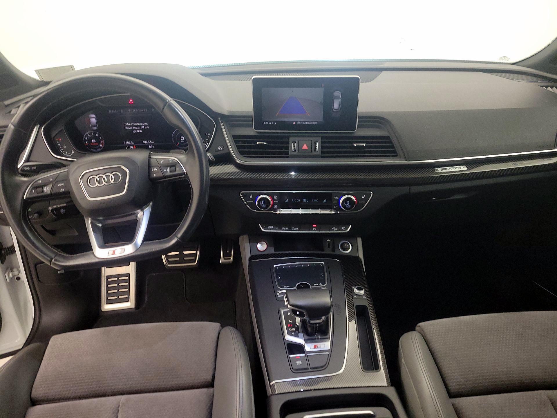 Thumbnail: 2019 Audi SQ5 - 9