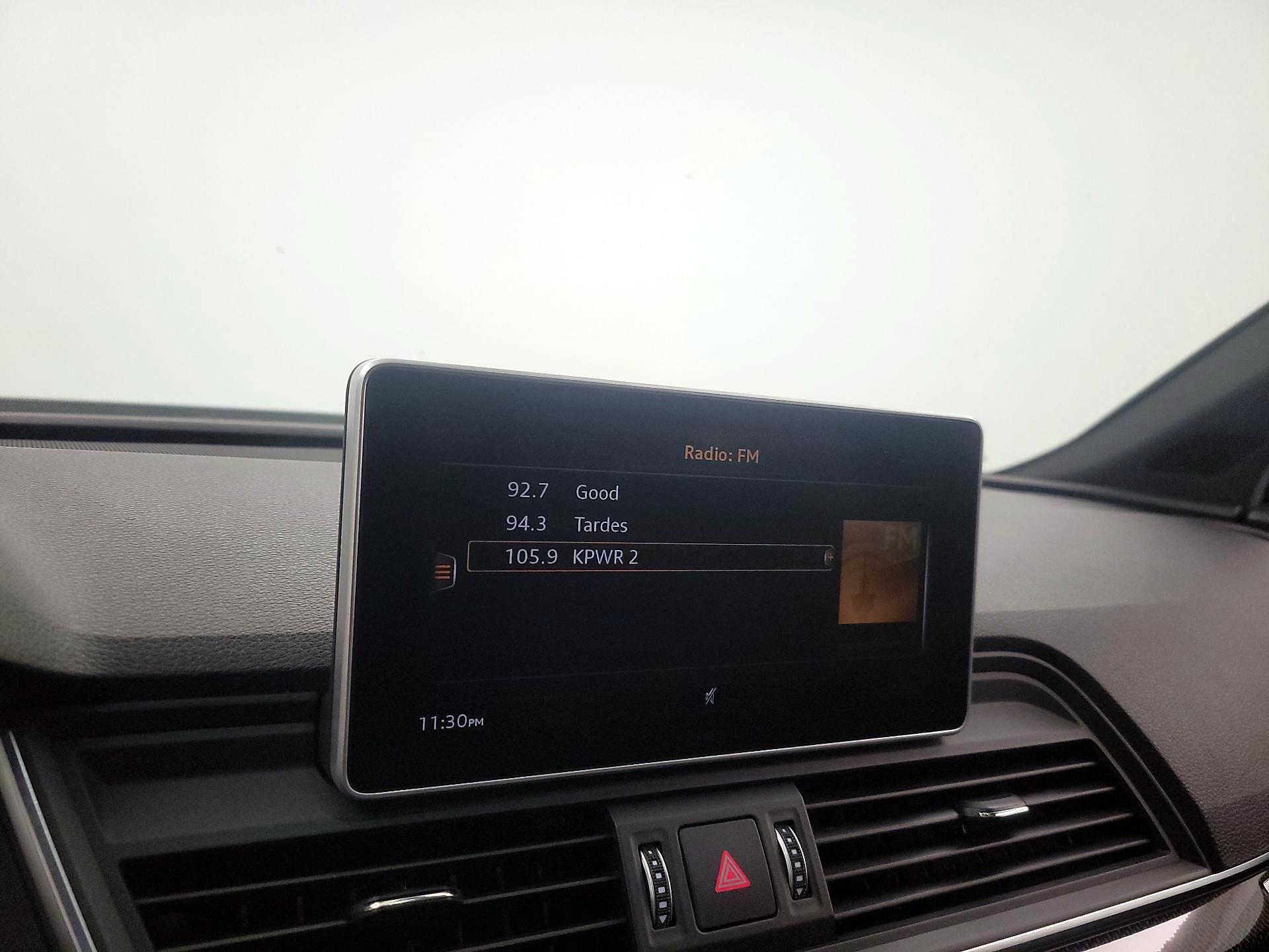 Thumbnail: 2019 Audi SQ5 - 15
