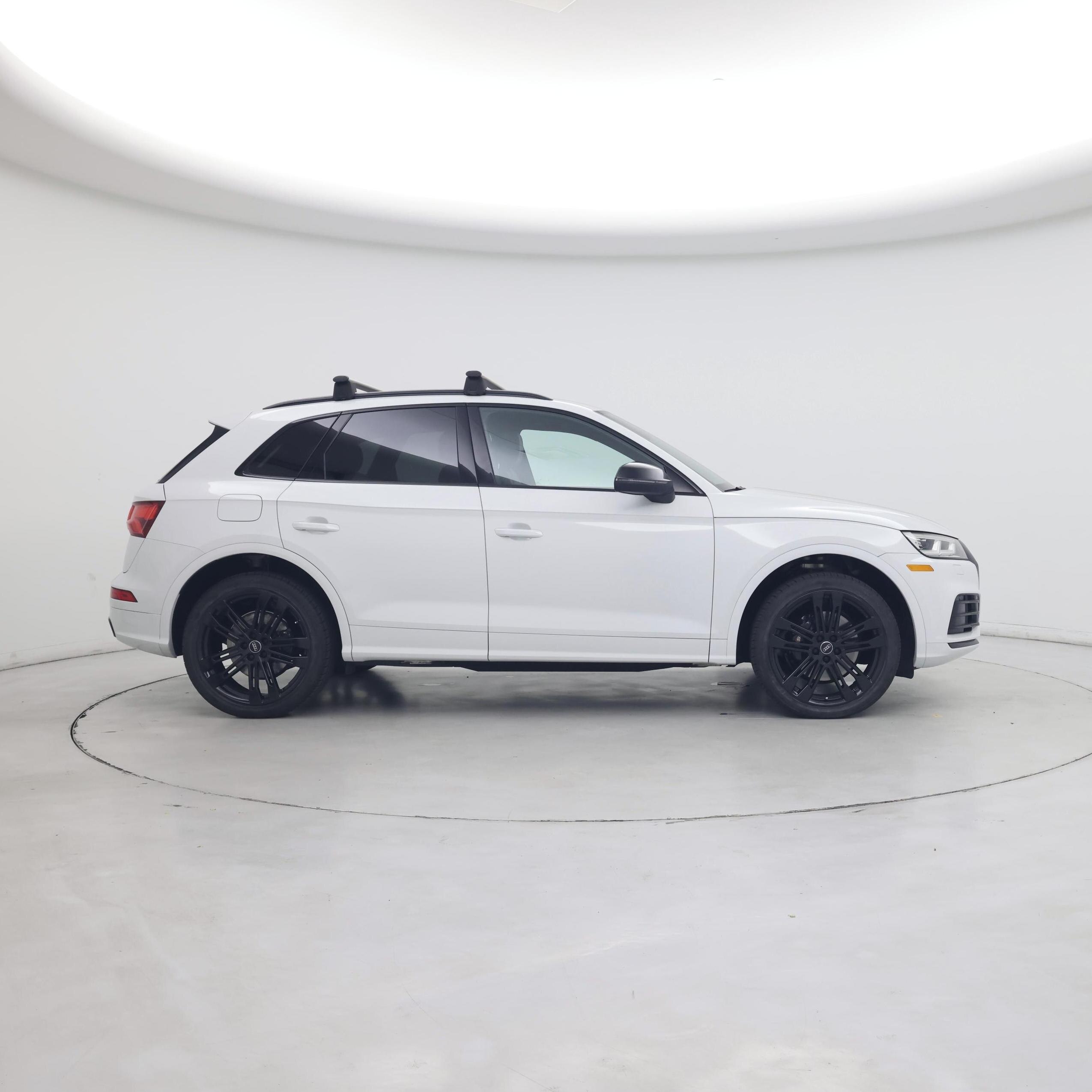 Thumbnail: 2019 Audi SQ5 - 7