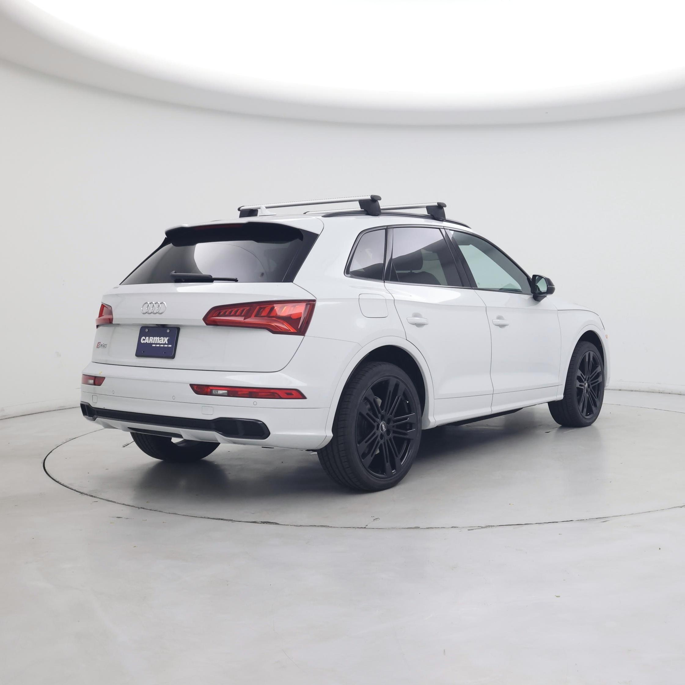 Thumbnail: 2019 Audi SQ5 - 8