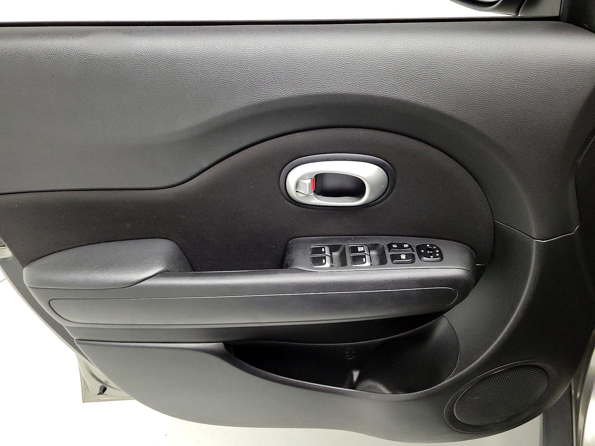 Thumbnail: 2018 Kia Soul - 12
