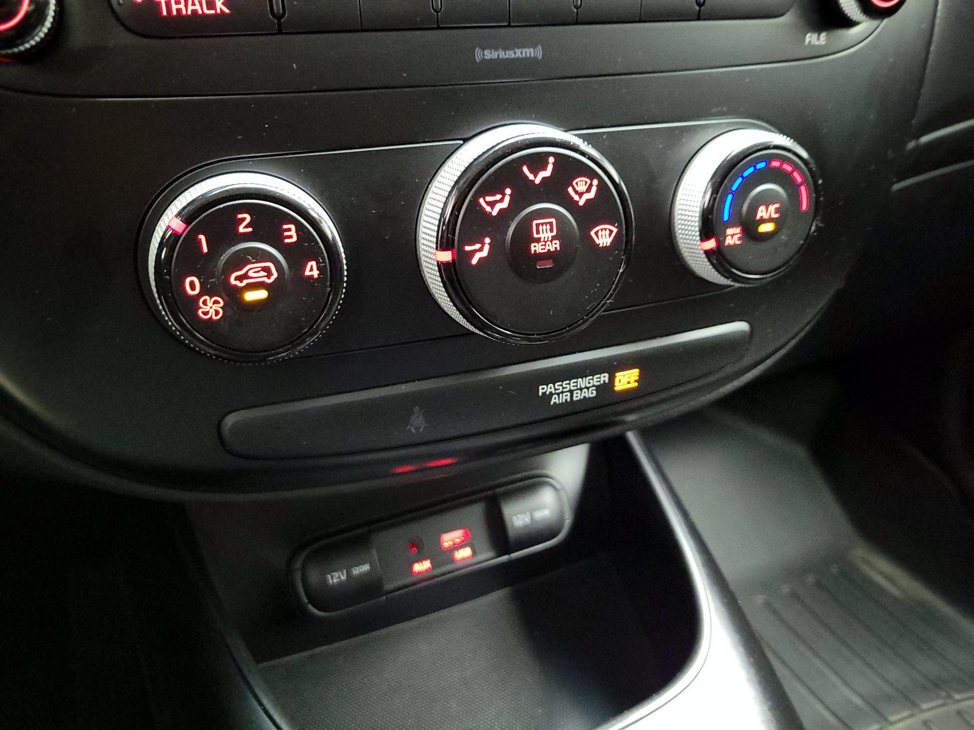 Thumbnail: 2018 Kia Soul - 15