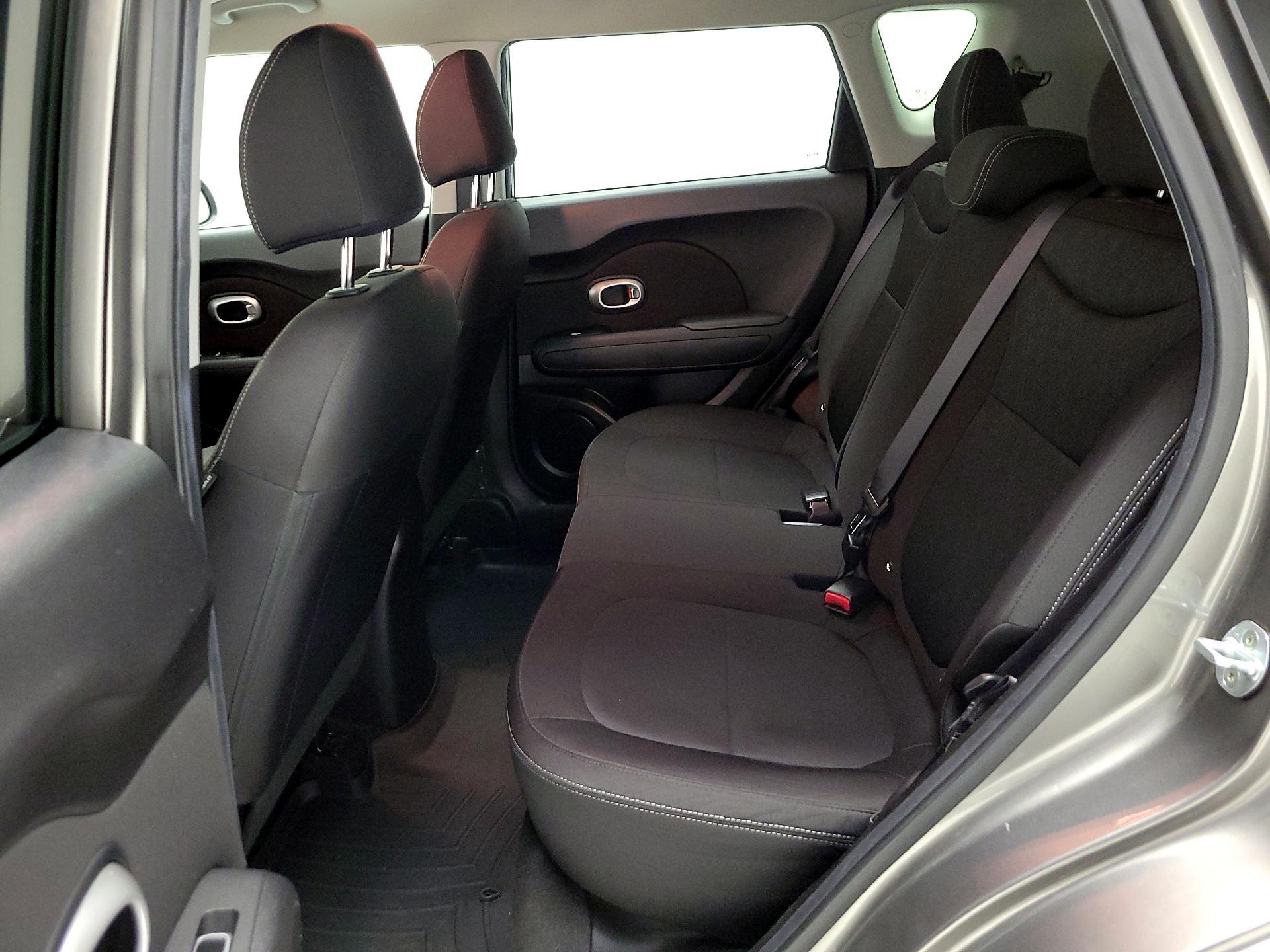 Thumbnail: 2018 Kia Soul - 18