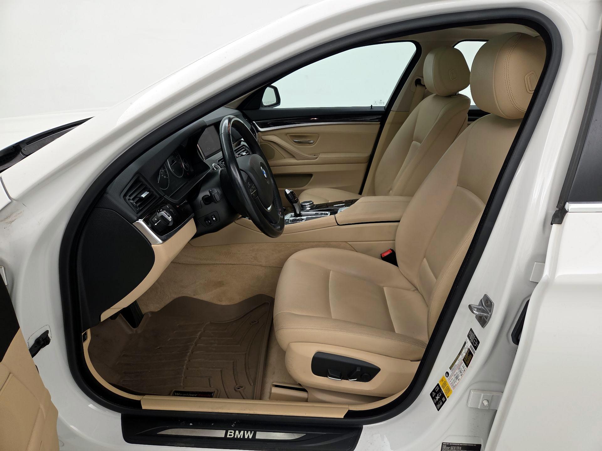 Thumbnail: 2015 BMW 5 Series - 11