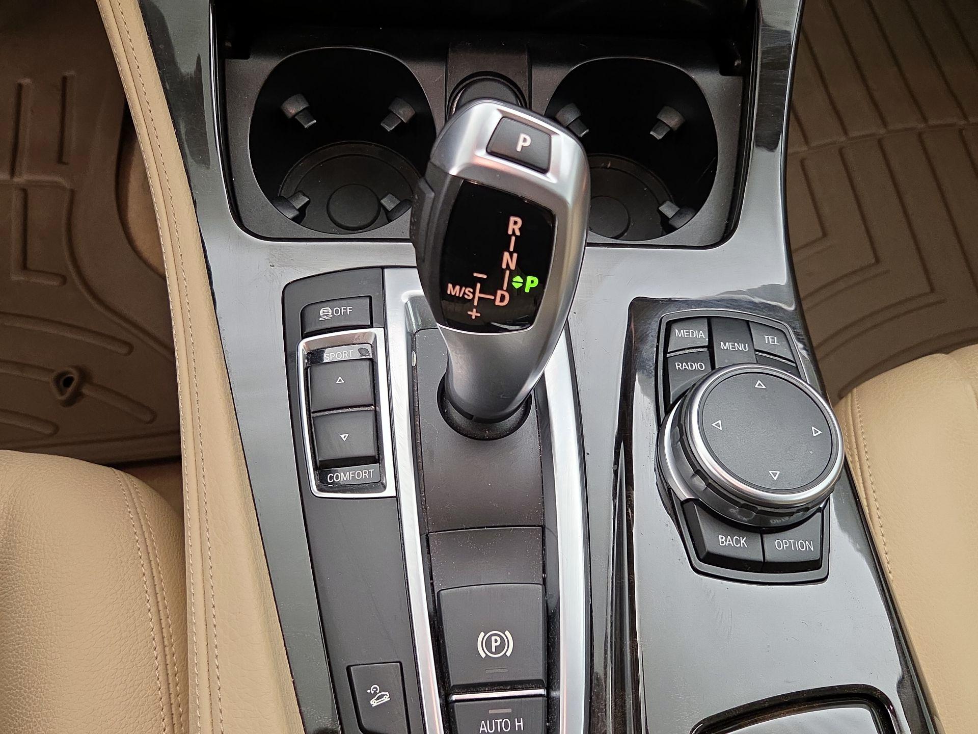 Thumbnail: 2015 BMW 5 Series - 17