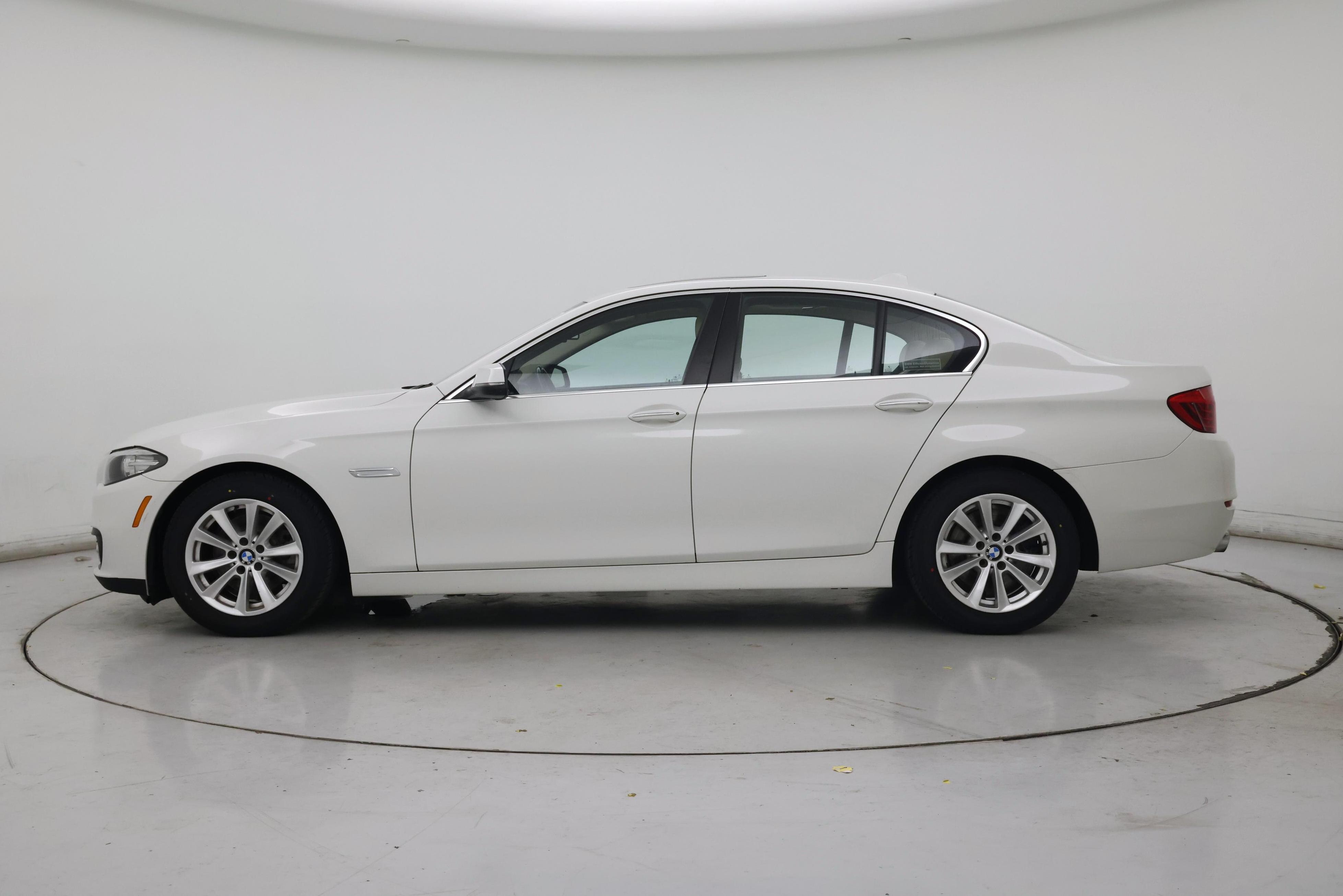 Thumbnail: 2015 BMW 5 Series - 3