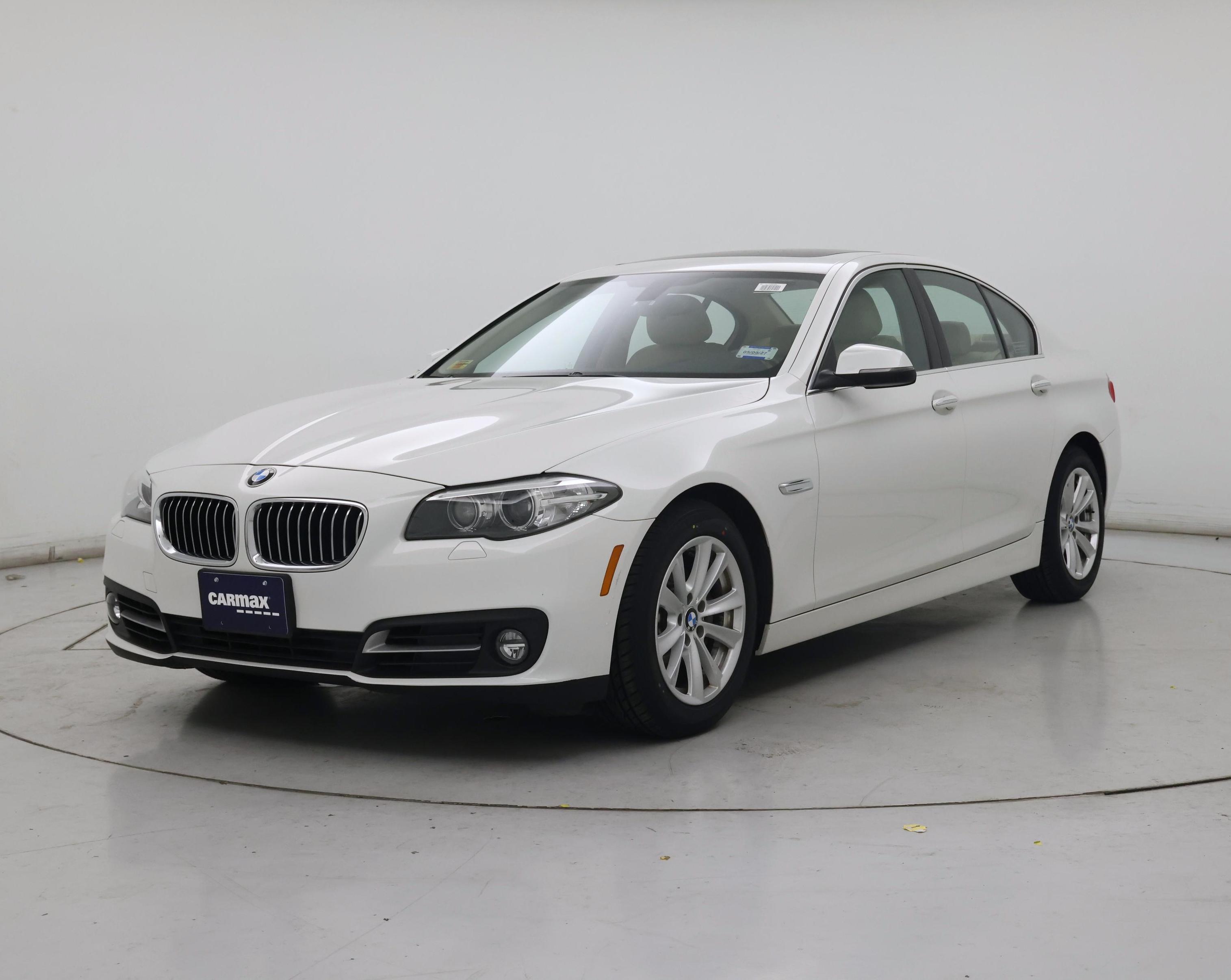 Thumbnail: 2015 BMW 5 Series - 4