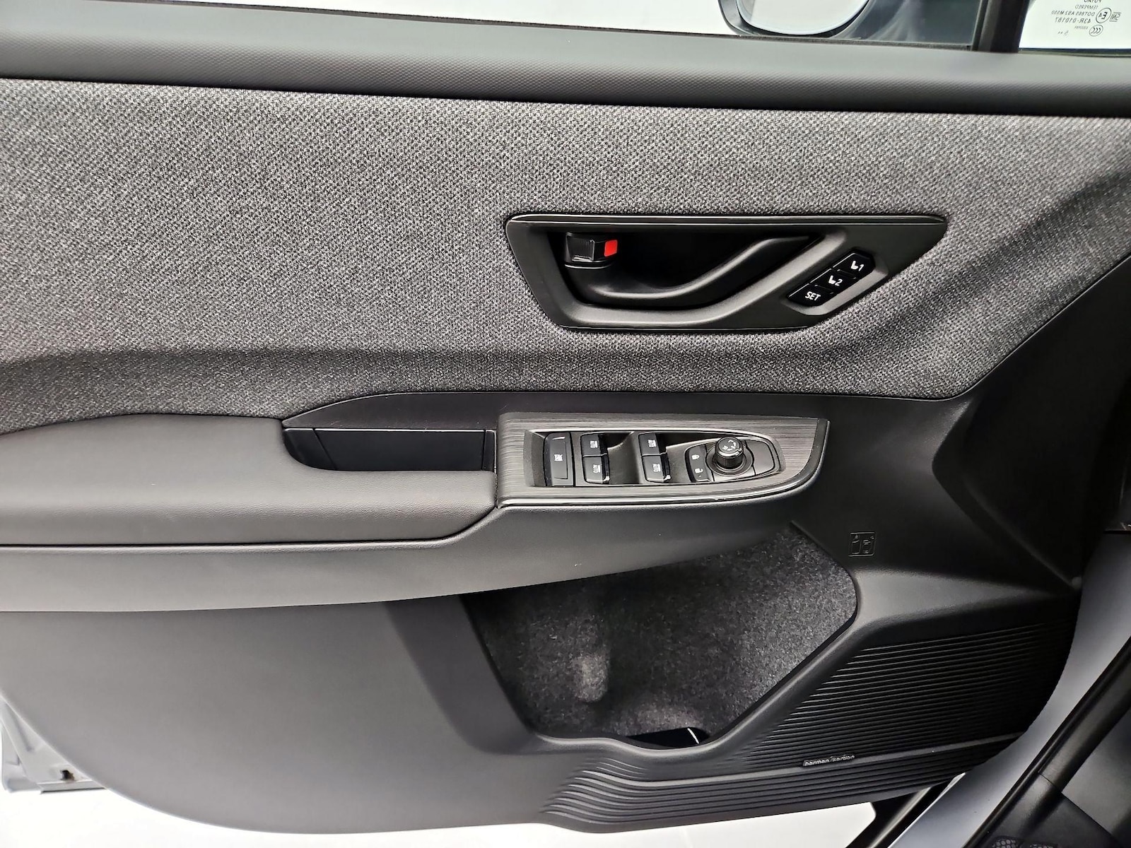 2026 Subaru Outback Limited - Photo 13