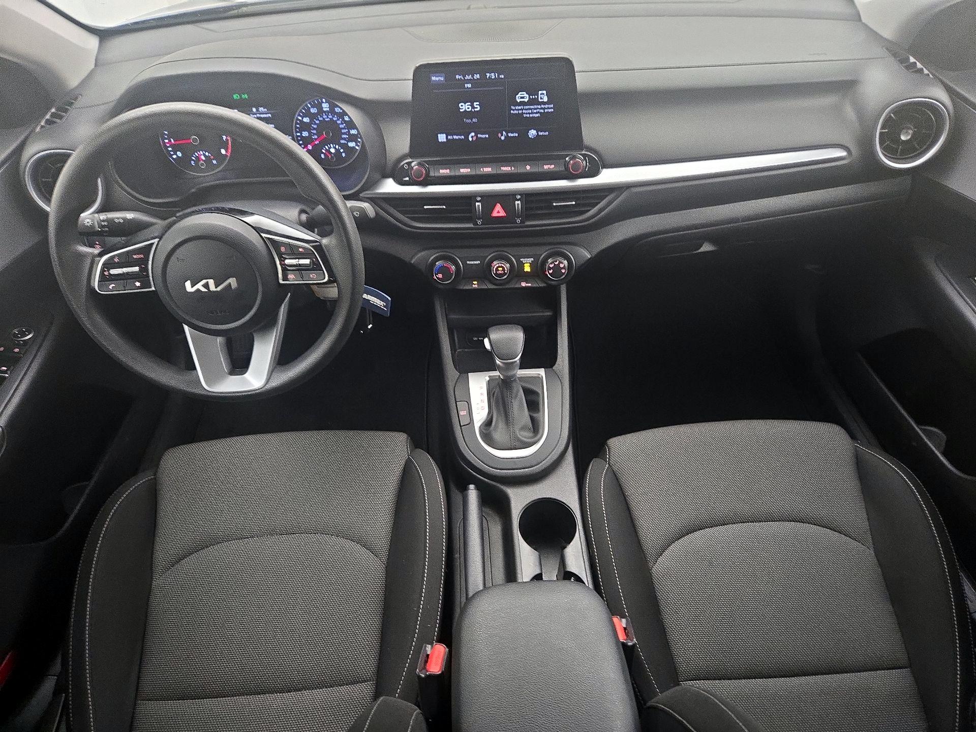 Thumbnail: 2023 Kia Forte - 9