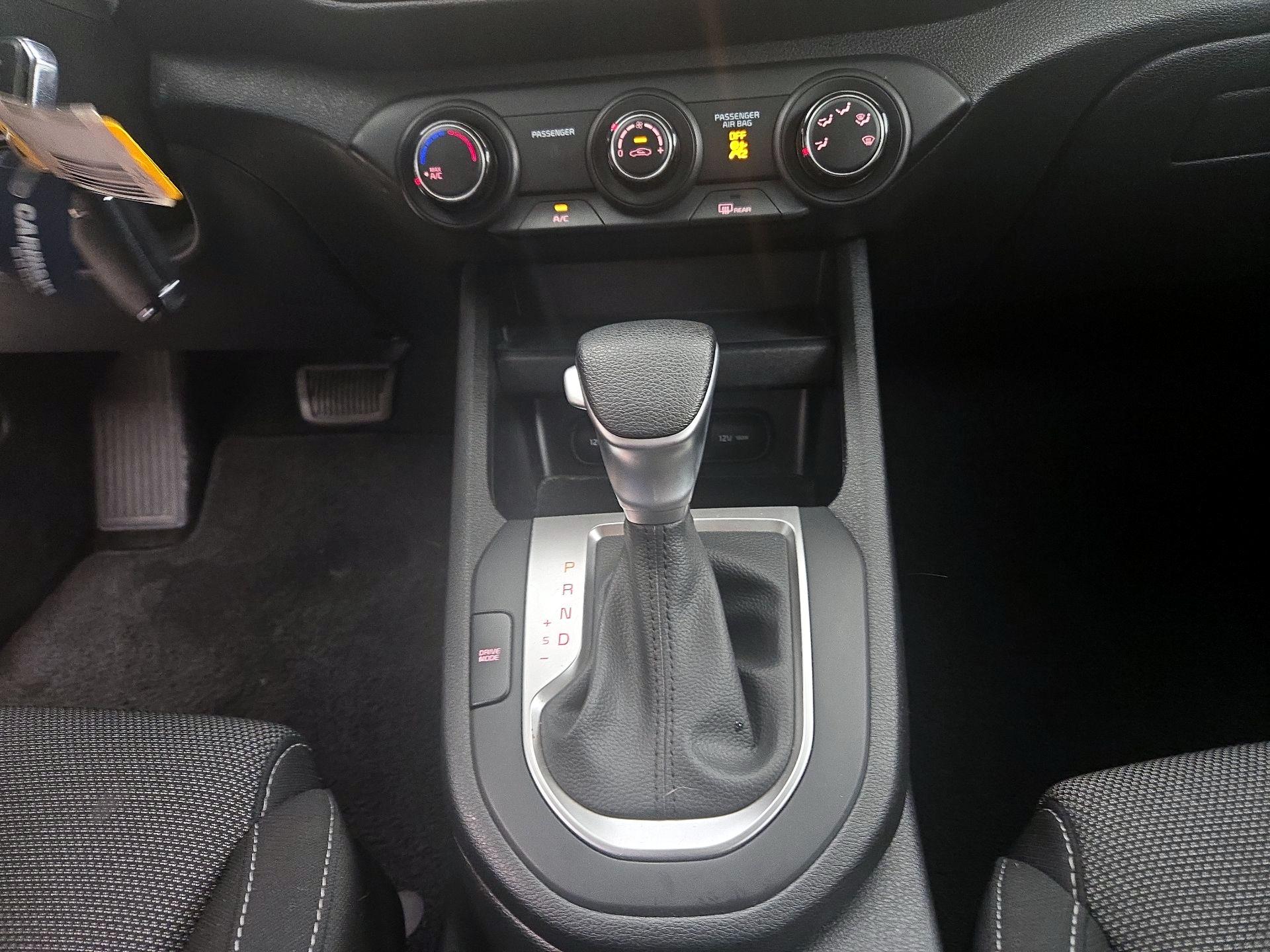 Thumbnail: 2023 Kia Forte - 17