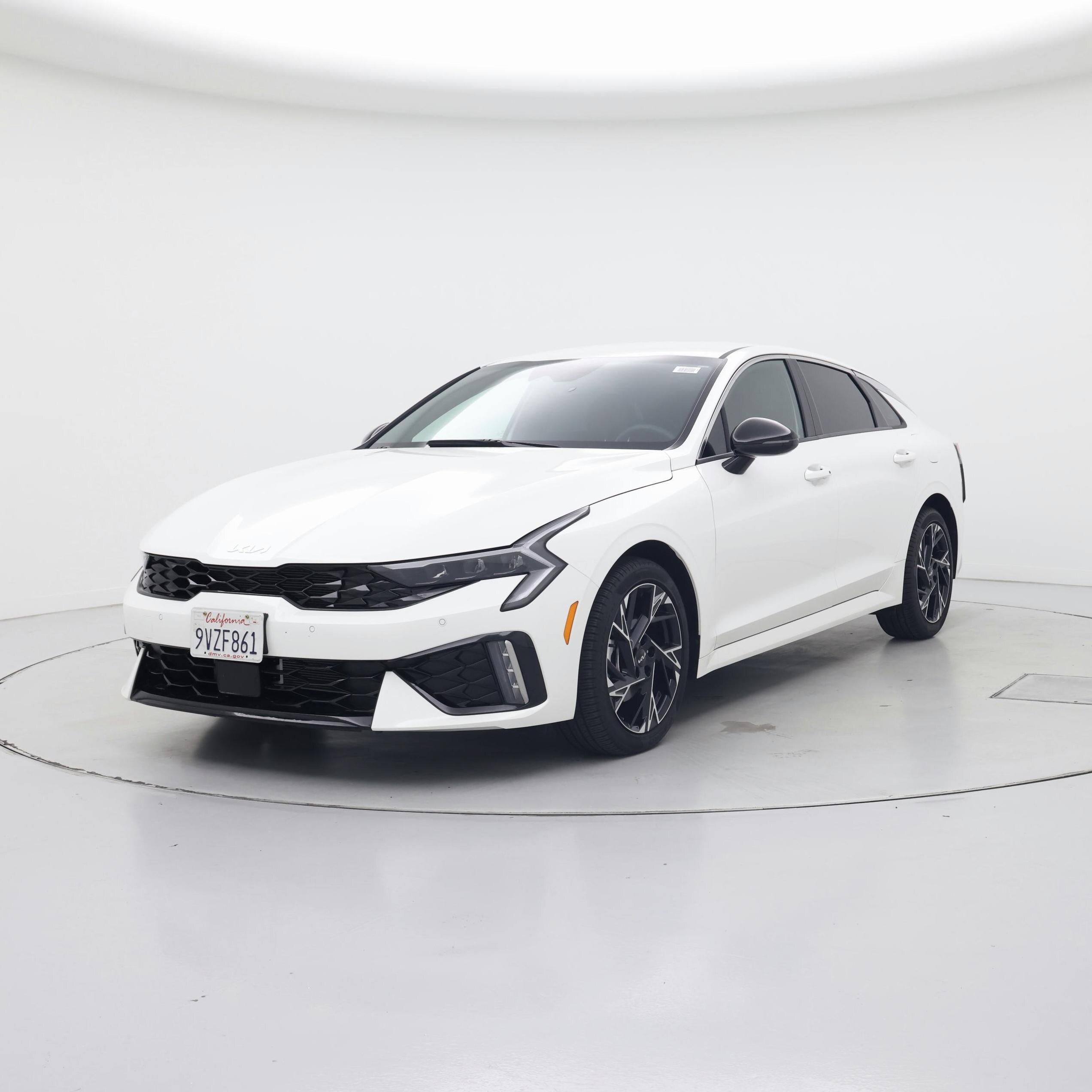 Thumbnail: 2026 Kia K5 - 4