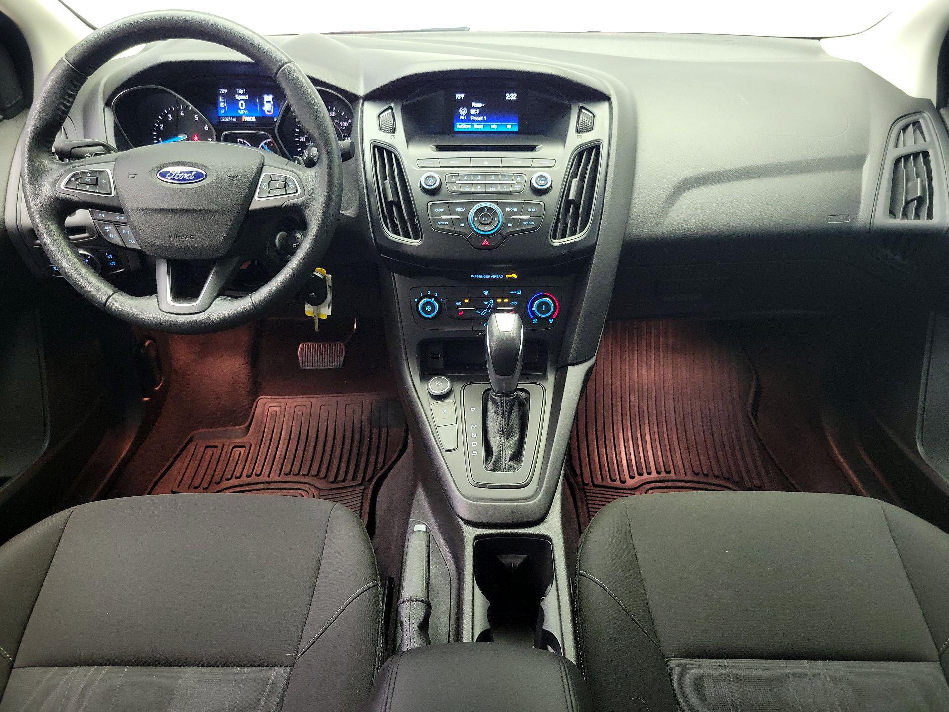 Thumbnail: 2015 Ford Focus - 9