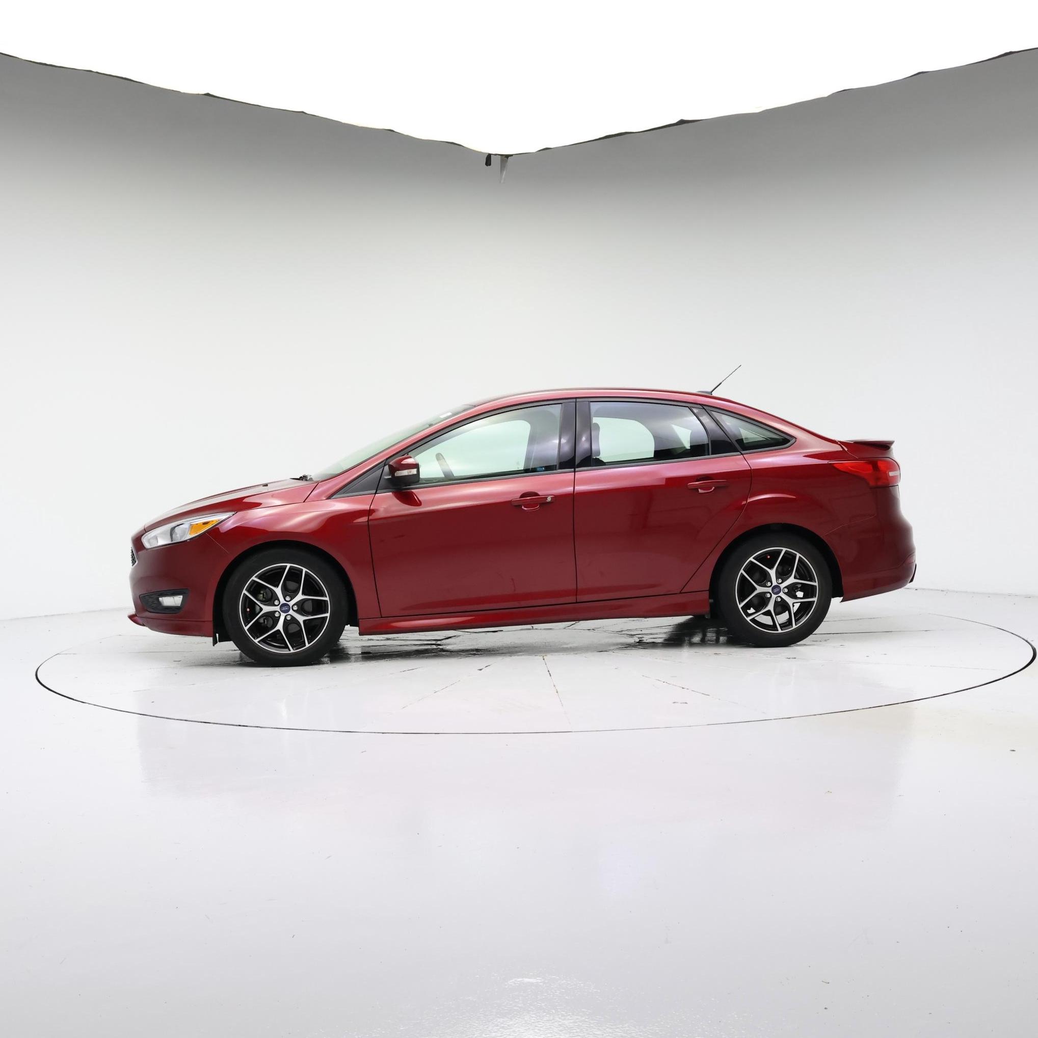 Thumbnail: 2015 Ford Focus - 3