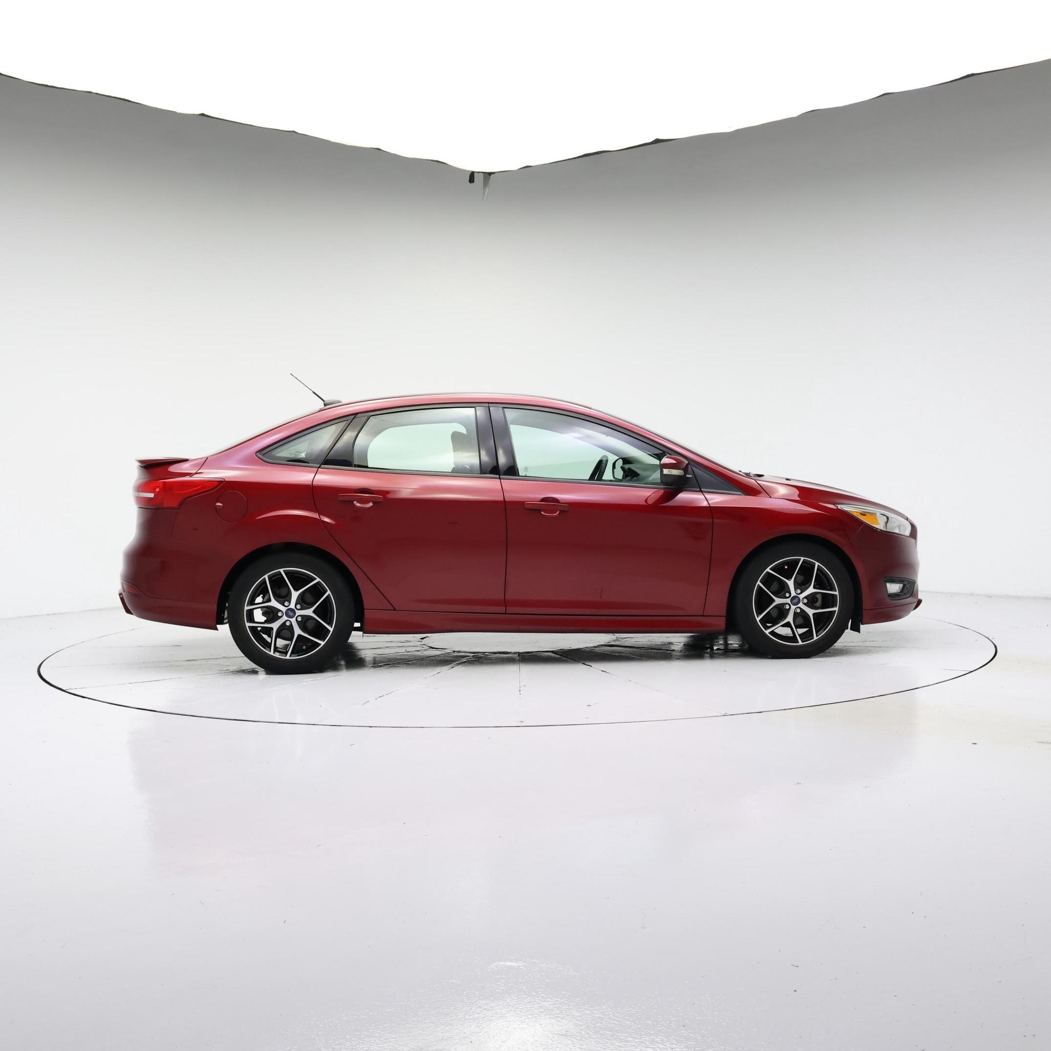 Thumbnail: 2015 Ford Focus - 7