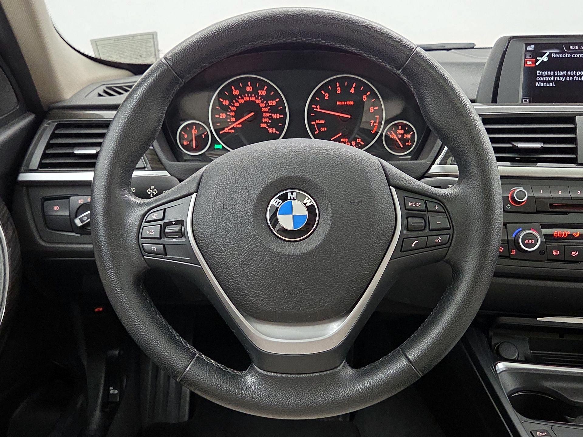 Thumbnail: 2015 BMW 3 Series - 10