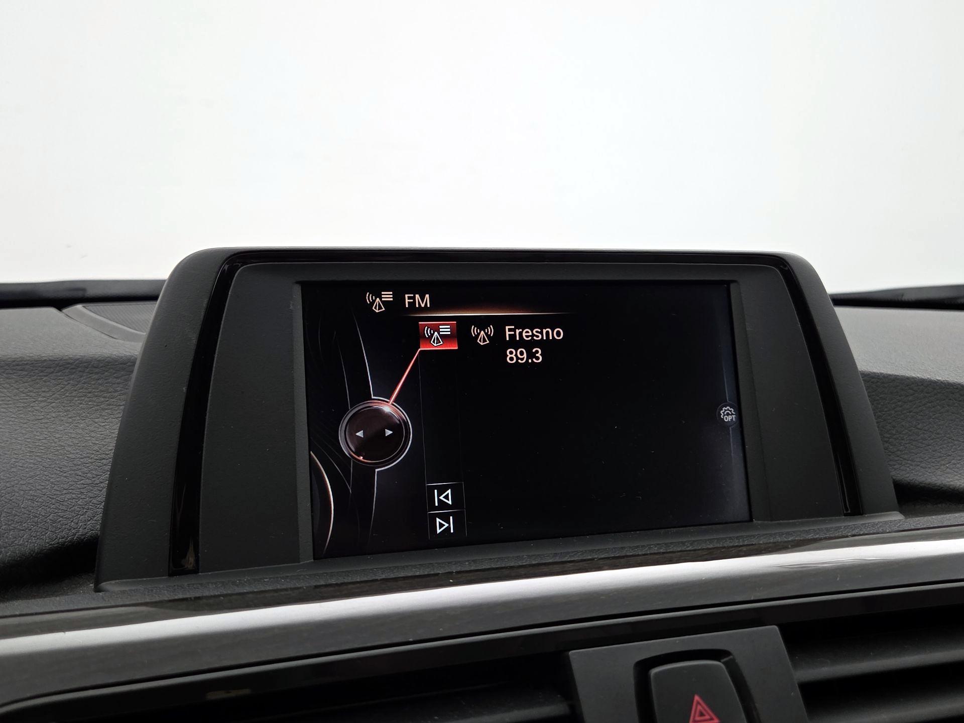 Thumbnail: 2015 BMW 3 Series - 15