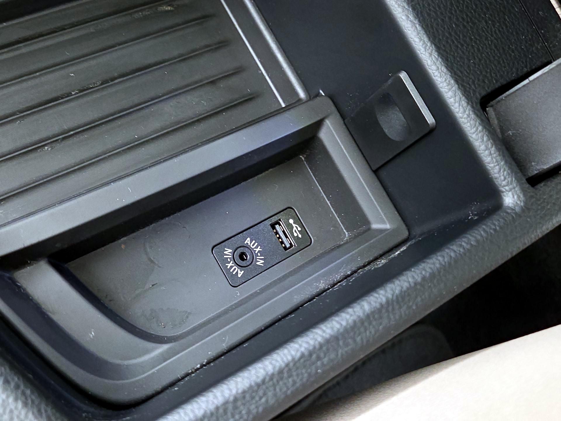 Thumbnail: 2015 BMW 3 Series - 18