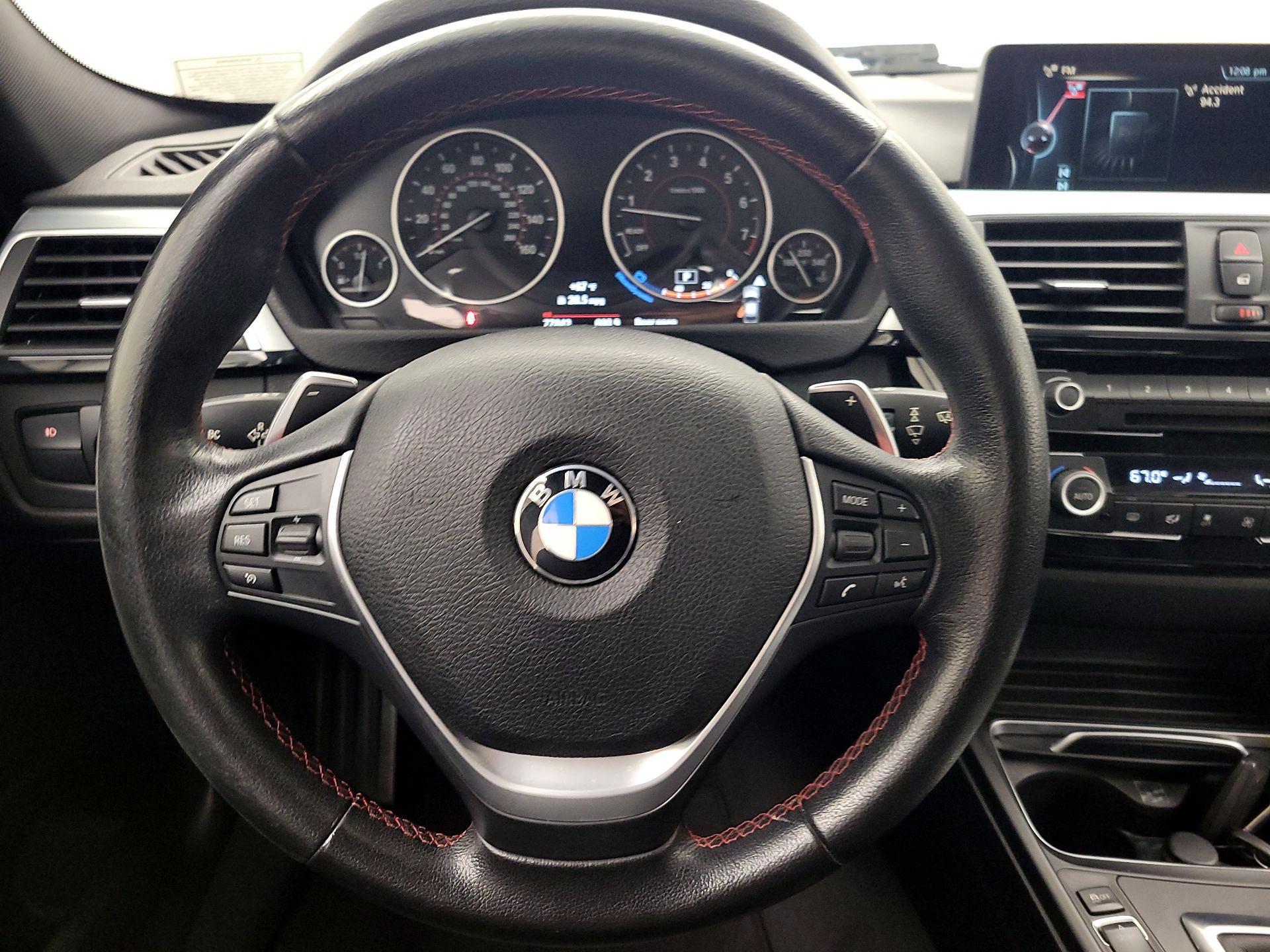 Thumbnail: 2016 BMW 3 Series - 10