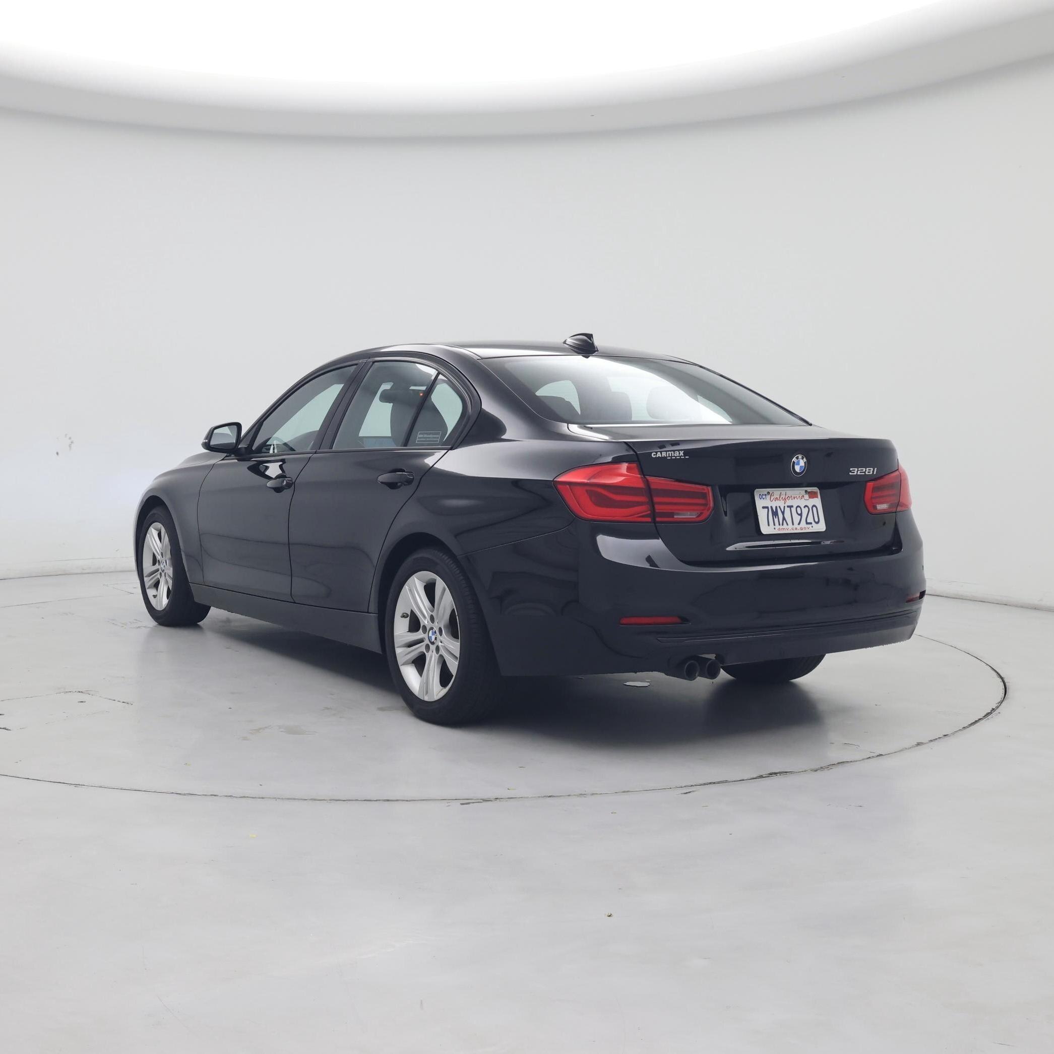 Thumbnail: 2016 BMW 3 Series - 2